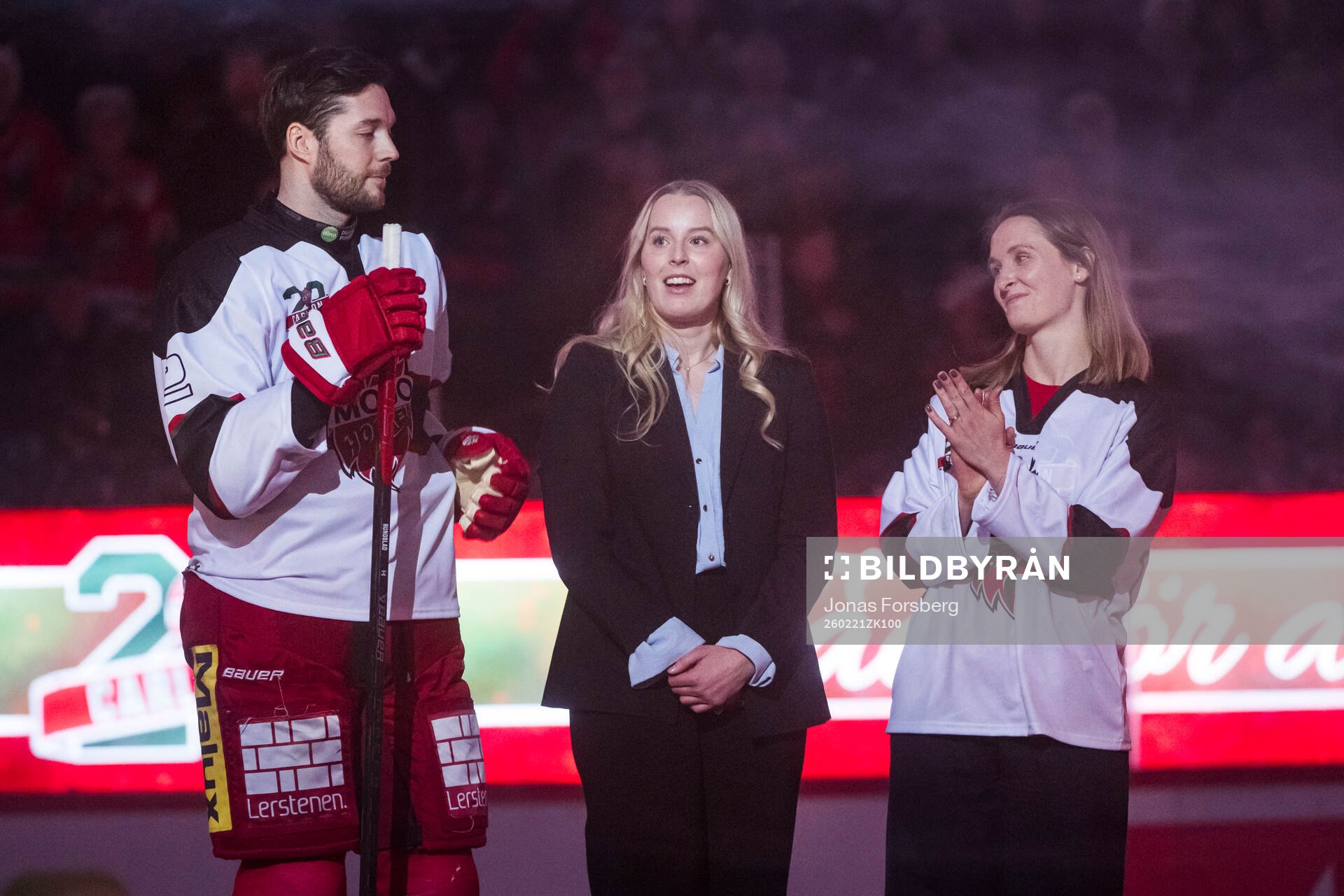 Hyllning för Modos Olivia Carlsson som firades med en