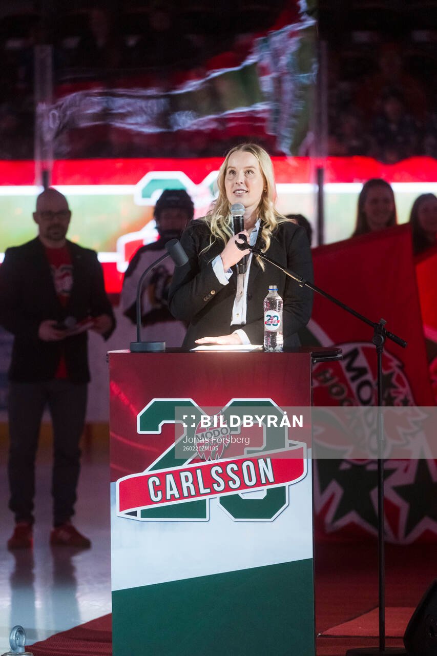 Hyllning för Modos Olivia Carlsson som firades med en