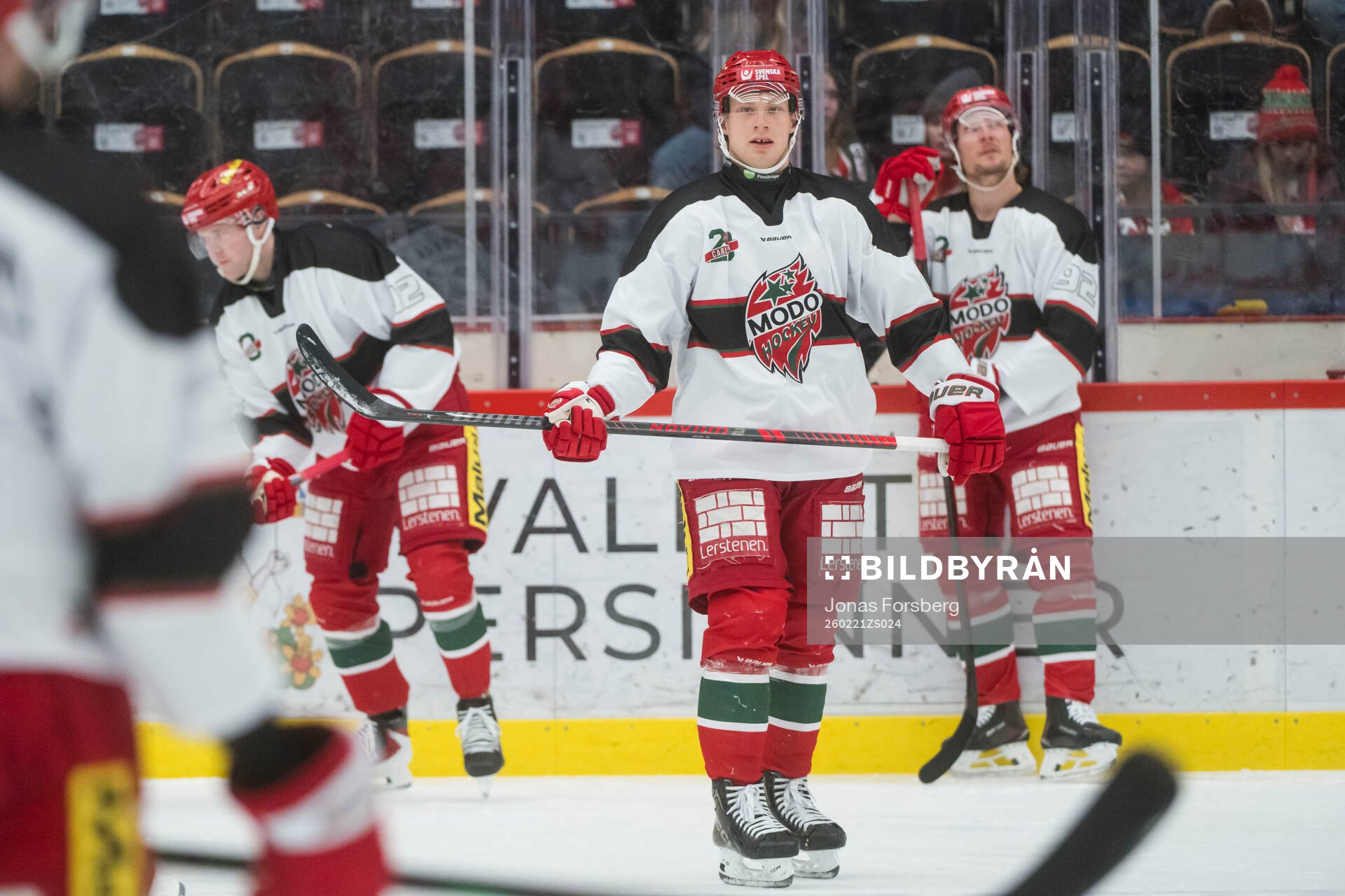 Modos Sebastian Ohlsson innan ishockeymatchen i
