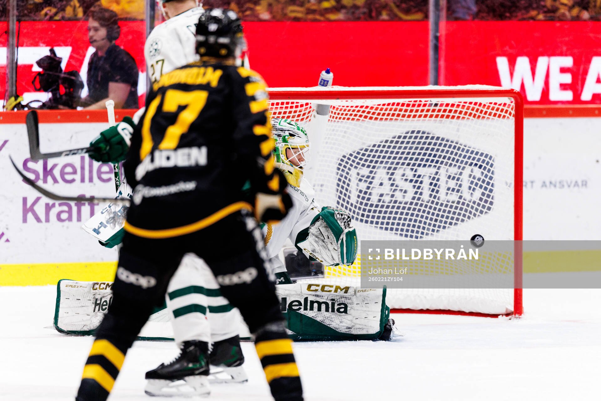 Skellefteås Pär Lindholm gör 6-2 bakom Färjestads