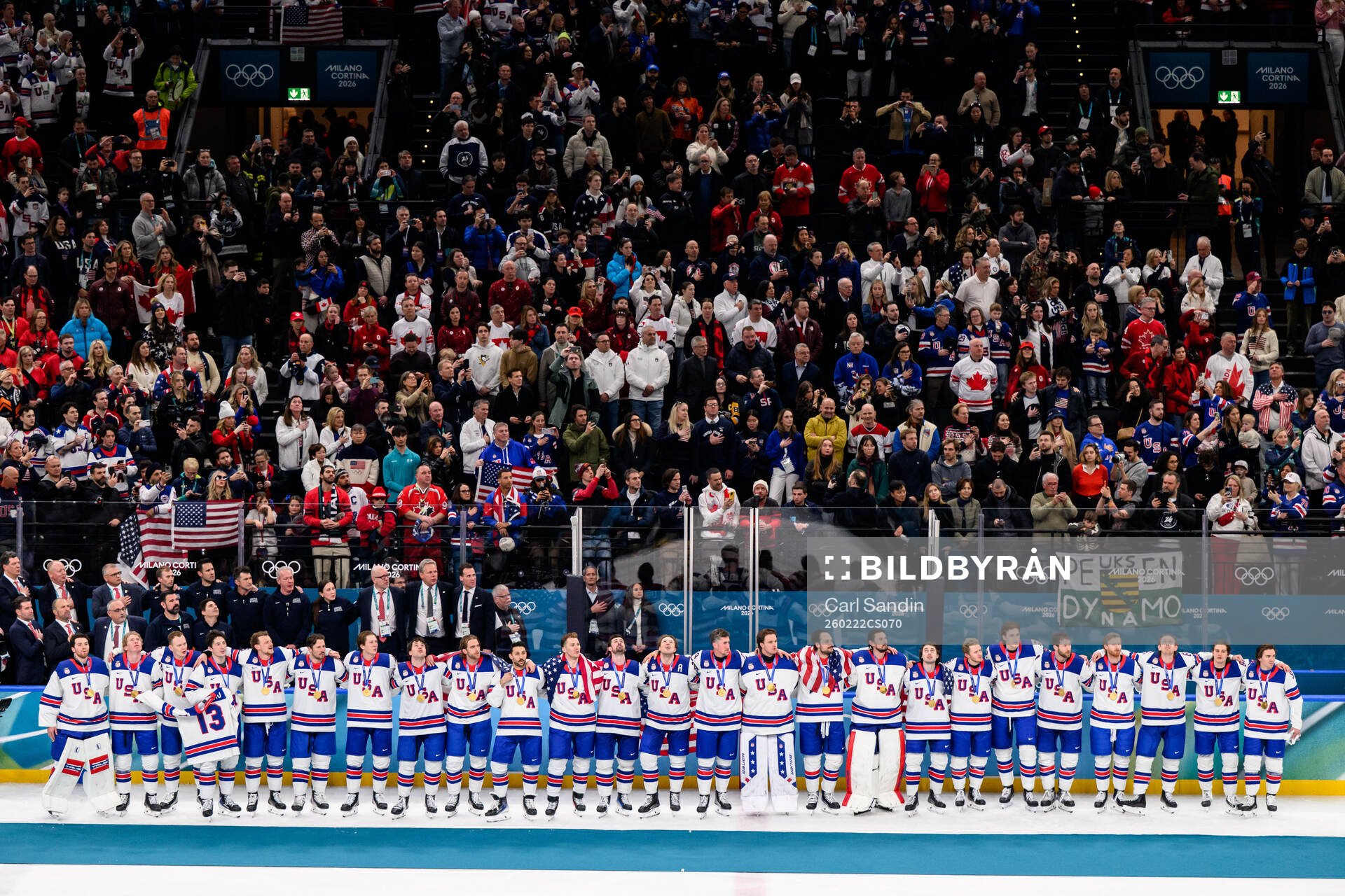 Players of USA celebrate with their gold medals