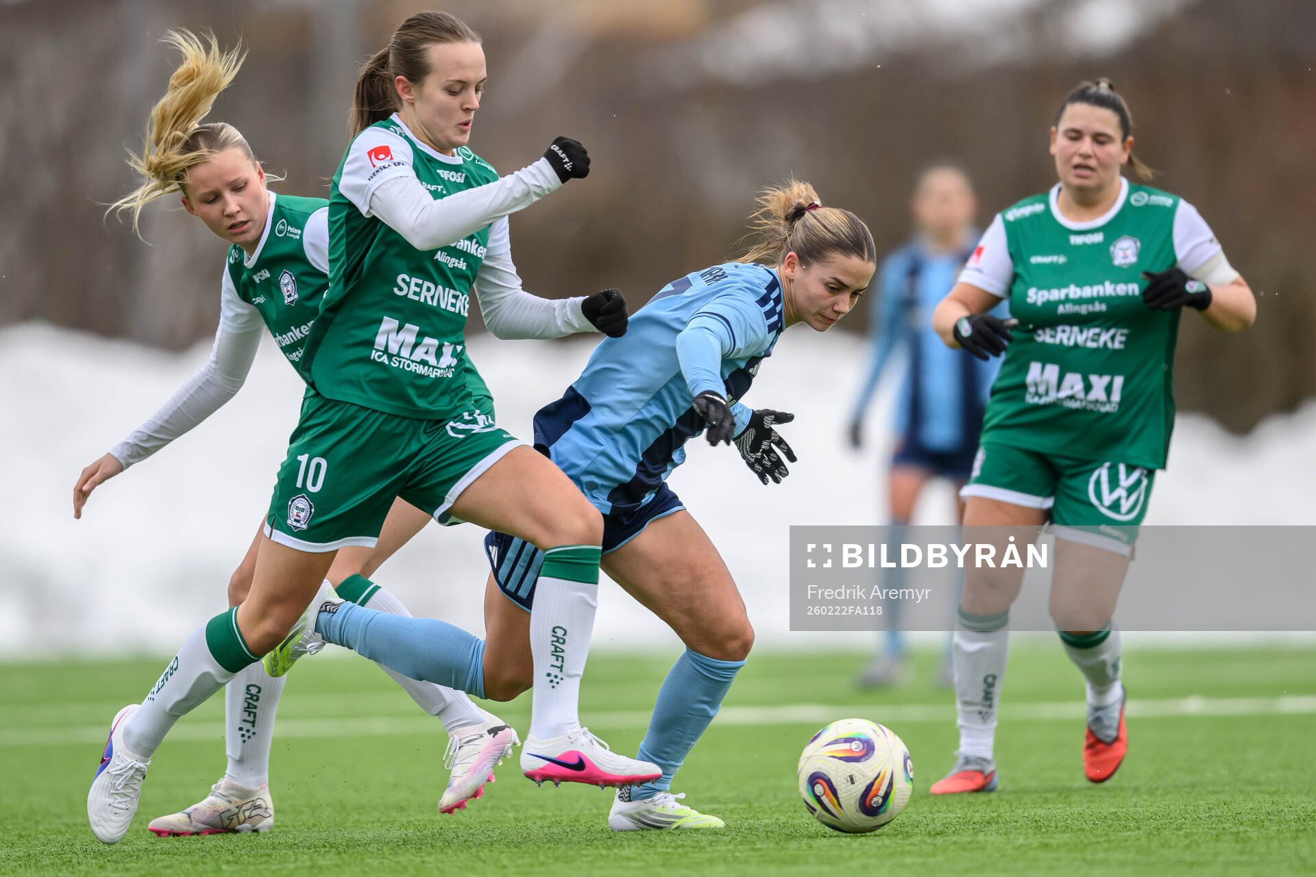 Alingsås Alma Öberg och Djurgårdens Johanna Renmark