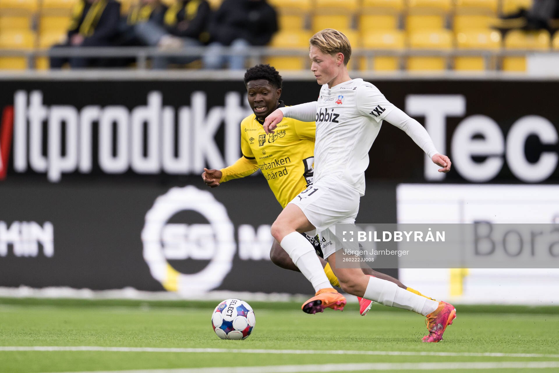 Helsingborgs Alvin Nordin och Elfsborgs Ozor Victor Okeke