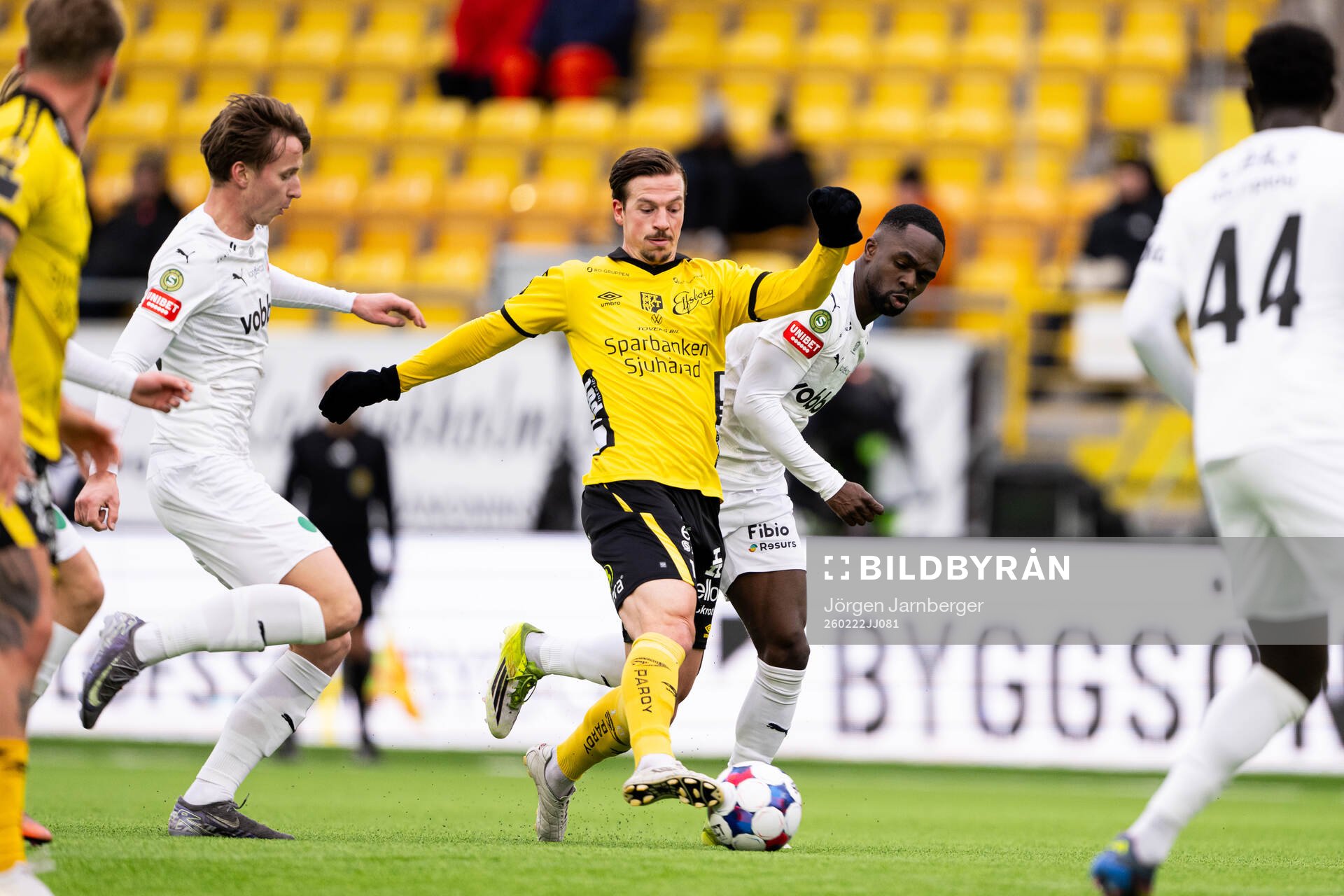 Elfsborgs Simon Olsson och Helsingborgs Adam Akimey