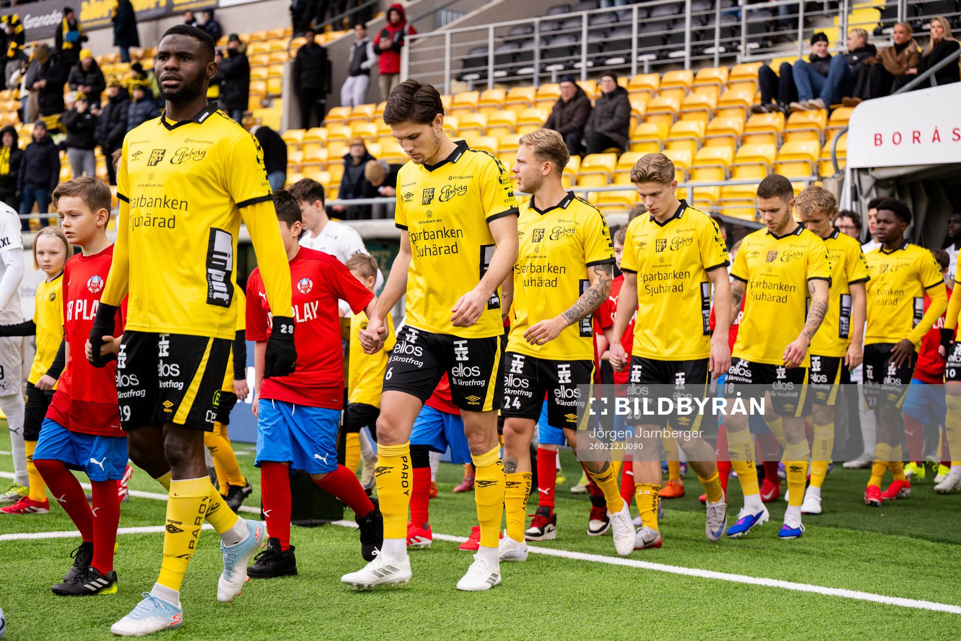 Lagen kommer in till match