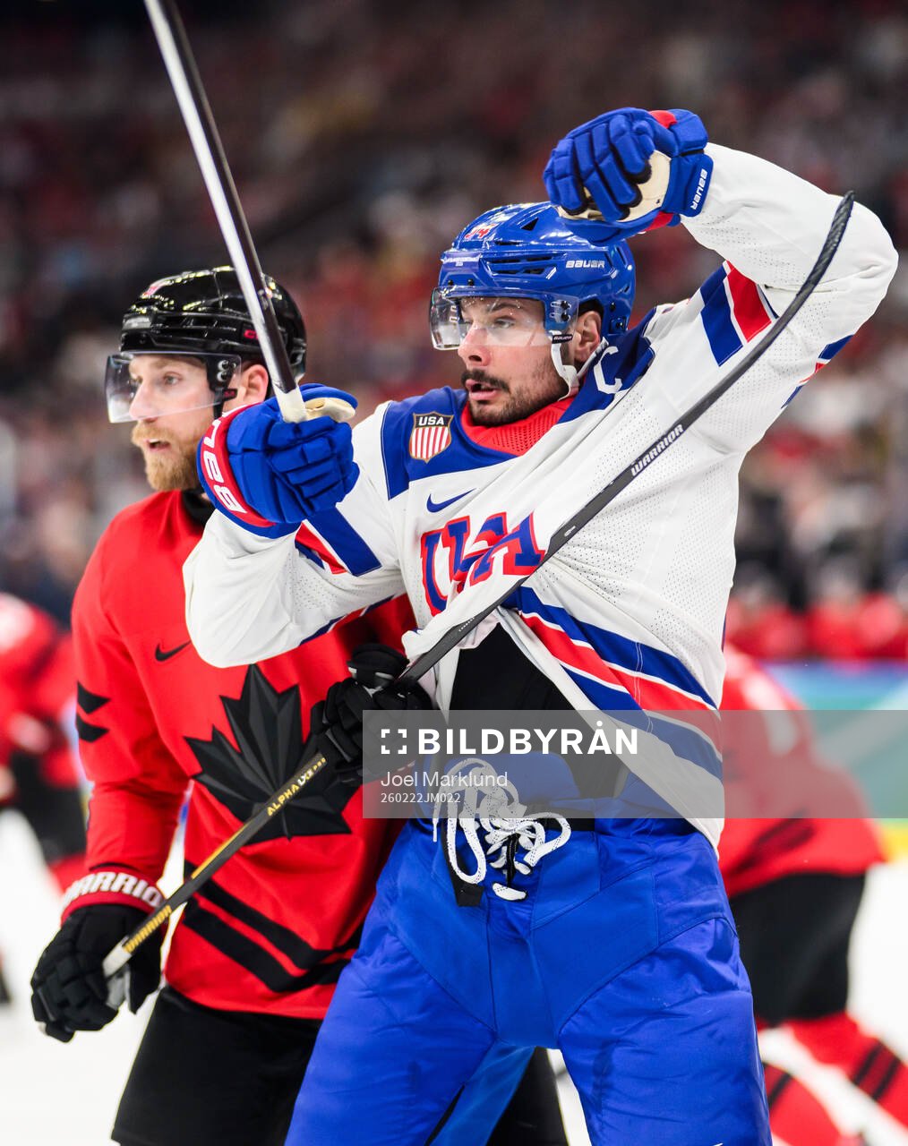 Sam Bennett of Canada and Auston Matthews of USA in the