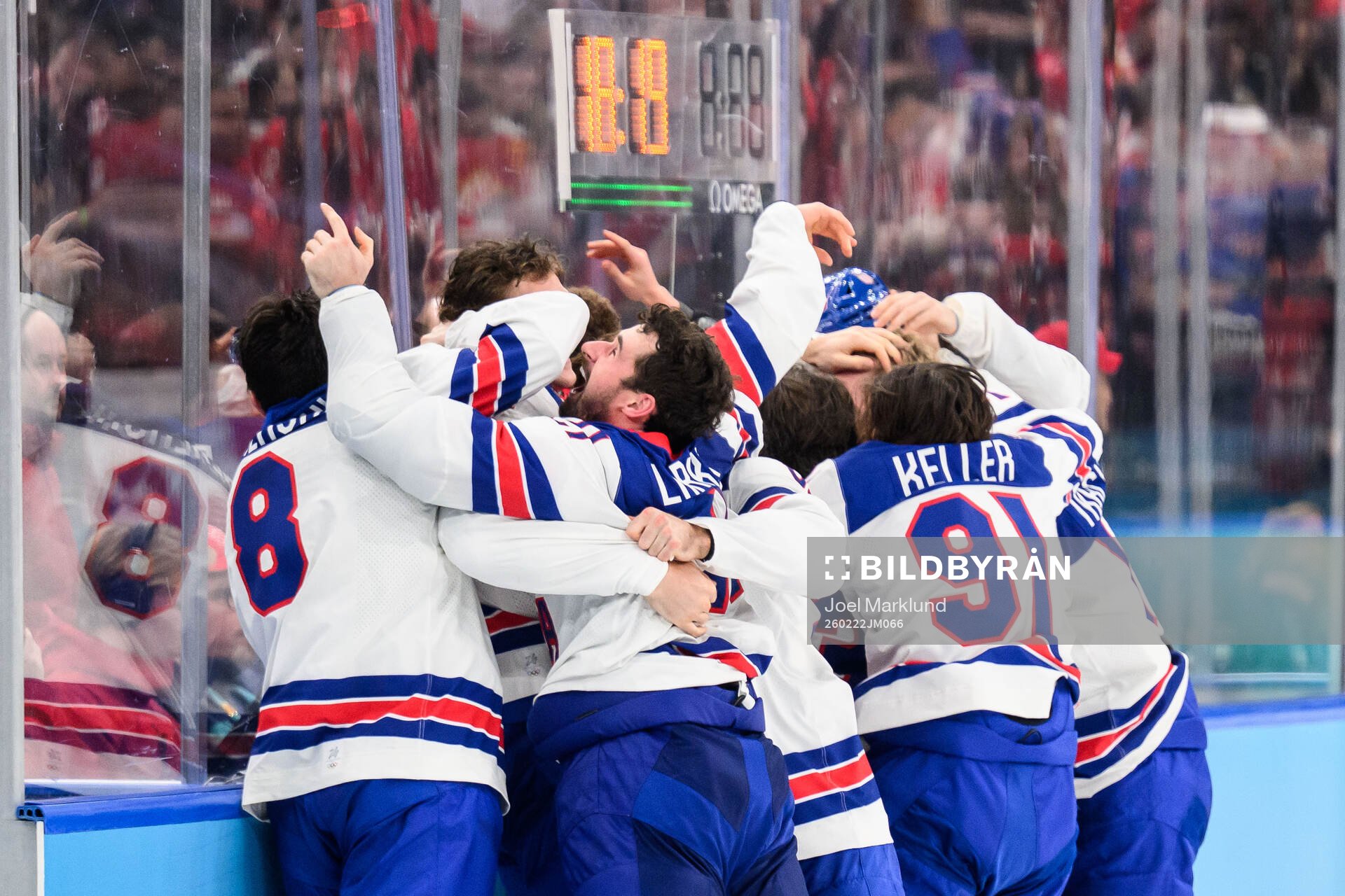 Players of USA celebrate