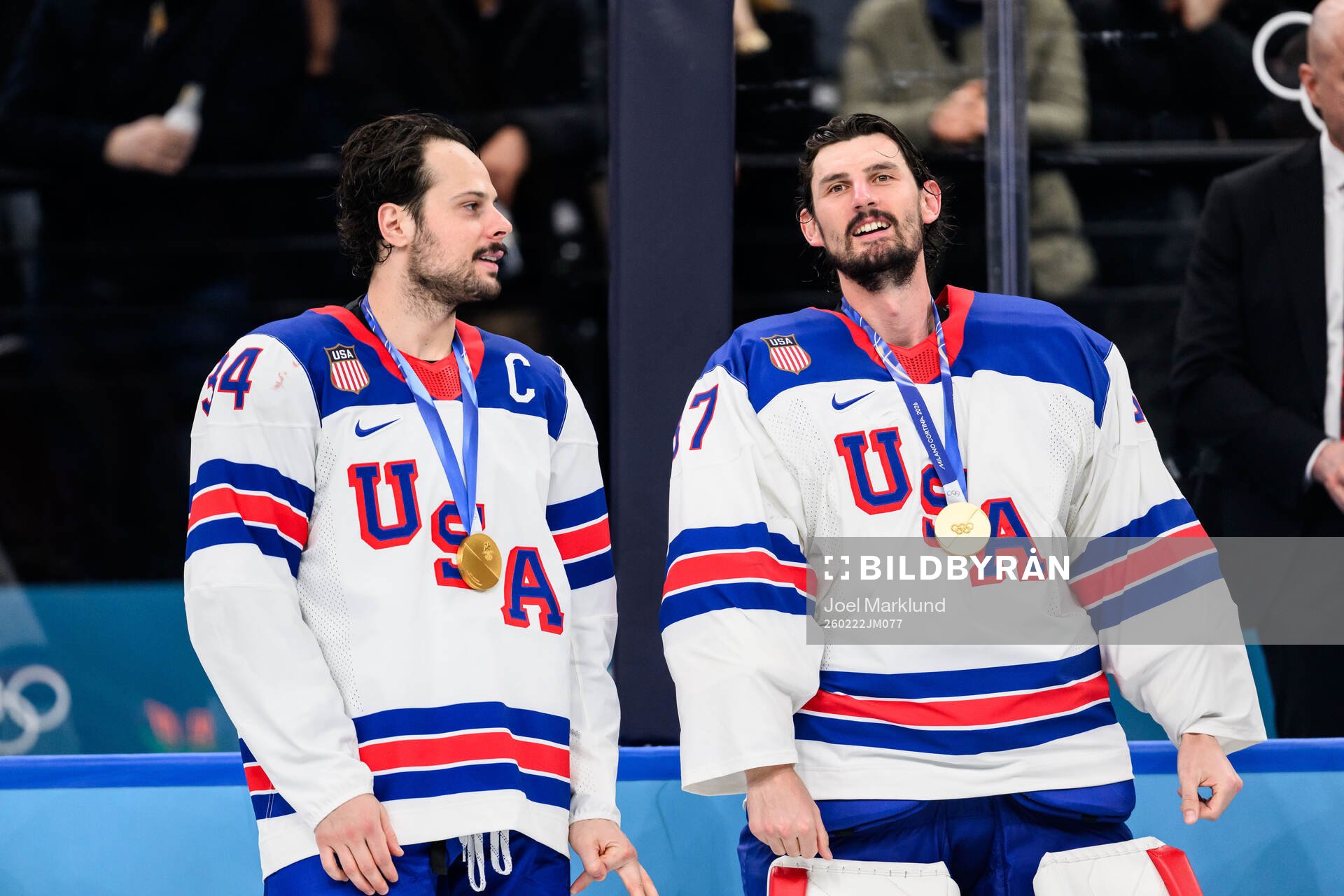 Auston Matthews and goaltender Connor Hellebuyck of USA