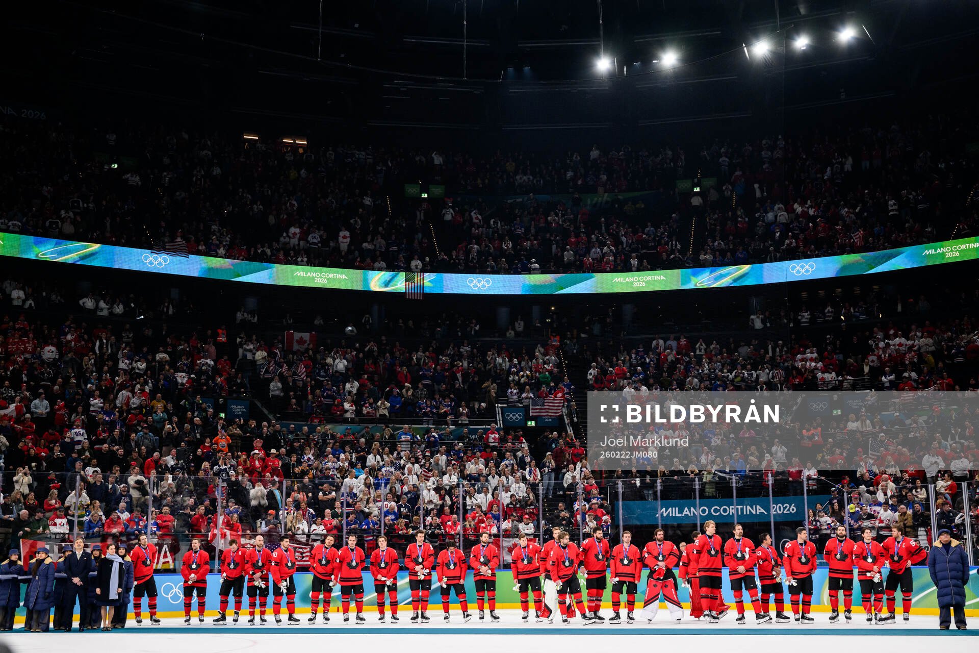 Players of Canada looks dejected