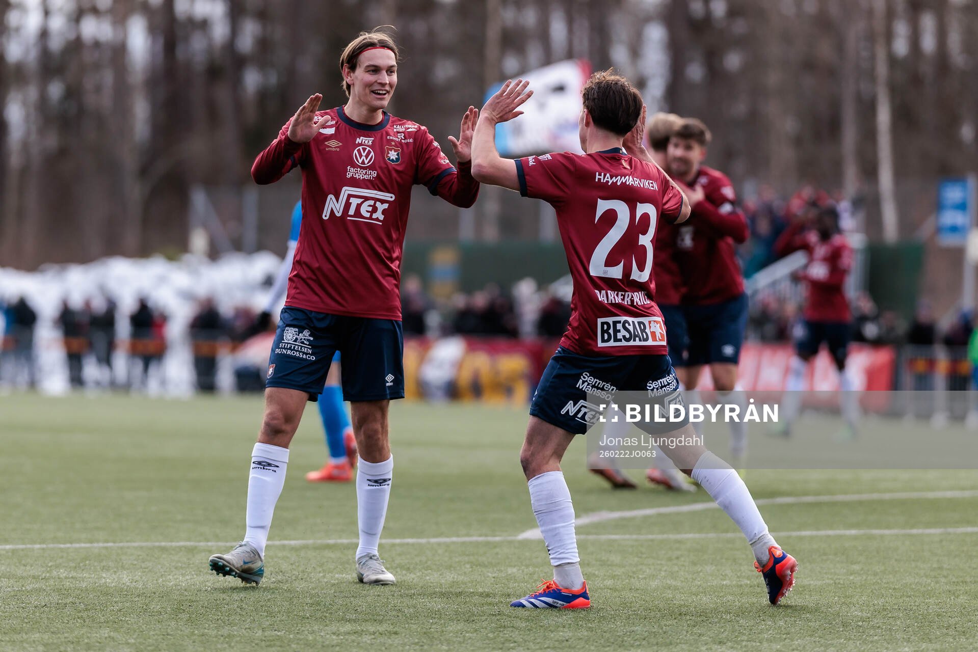 Örgrytes Noah Christoffersson och Owen Parker-Price jublar