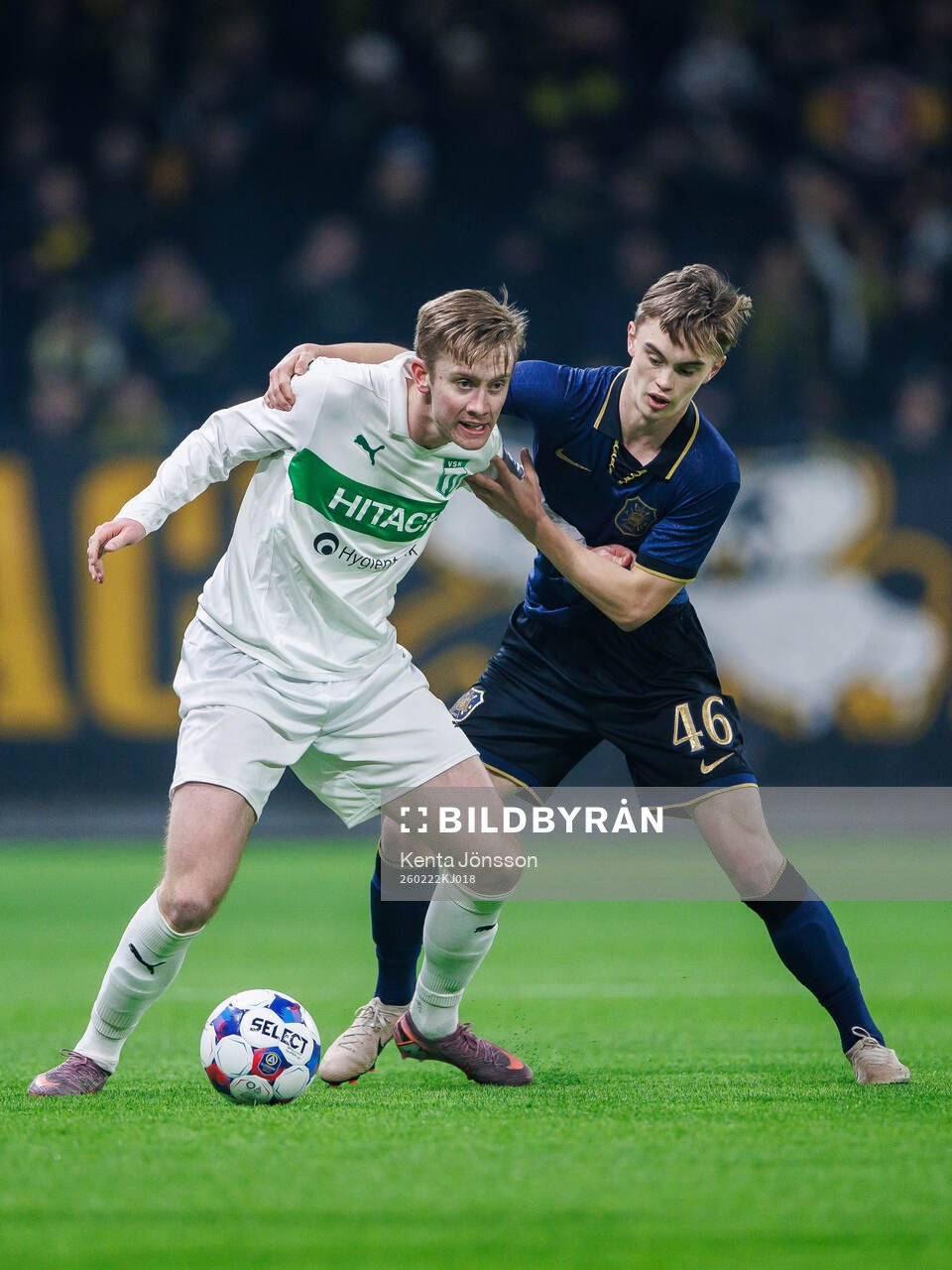 Västerås Karl Gunnarsson och AIKs Yannick Geiger