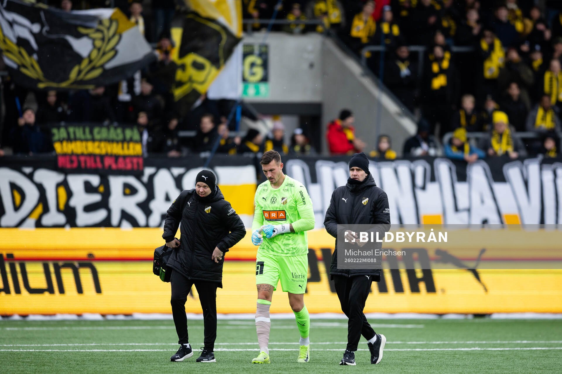 Häckens målvakt Andreas Linde tvingas byta