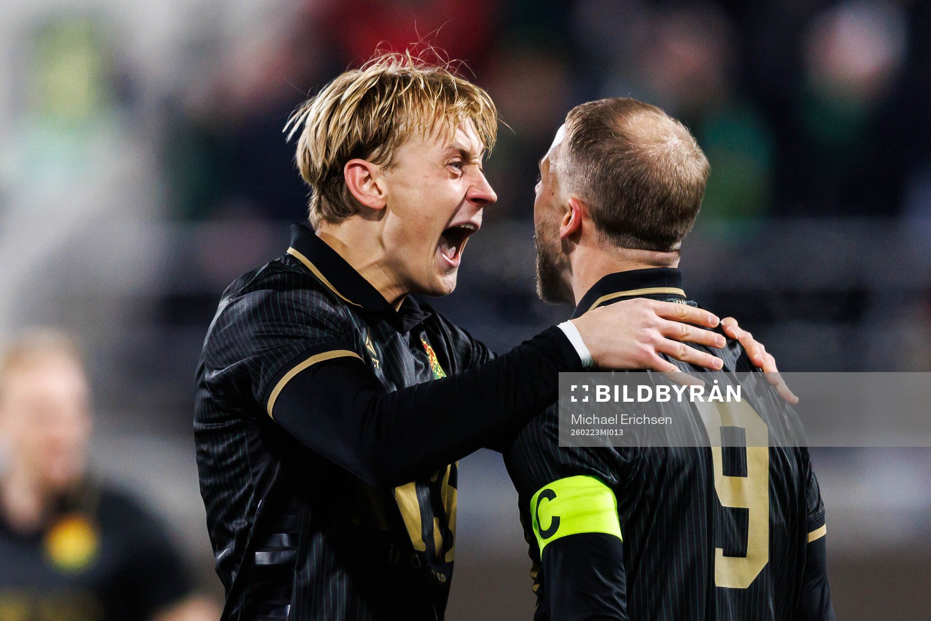 GAIS Gustav Lundgren och Henry Sletsjøe jublar