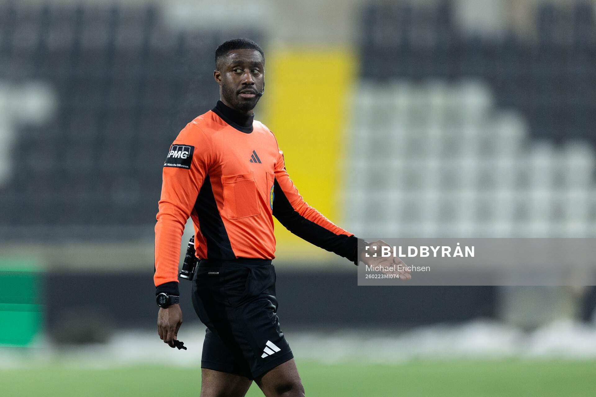 Domare Fredrik Oppong