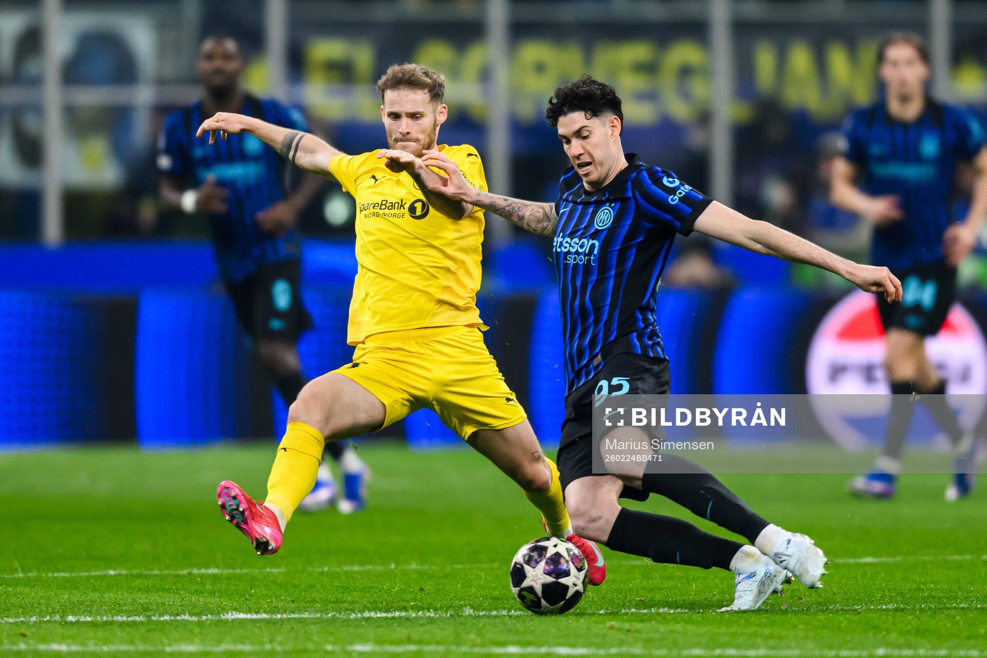Ole Didrik Blomberg of Bodø/Glimt and Alessandro Bastoni