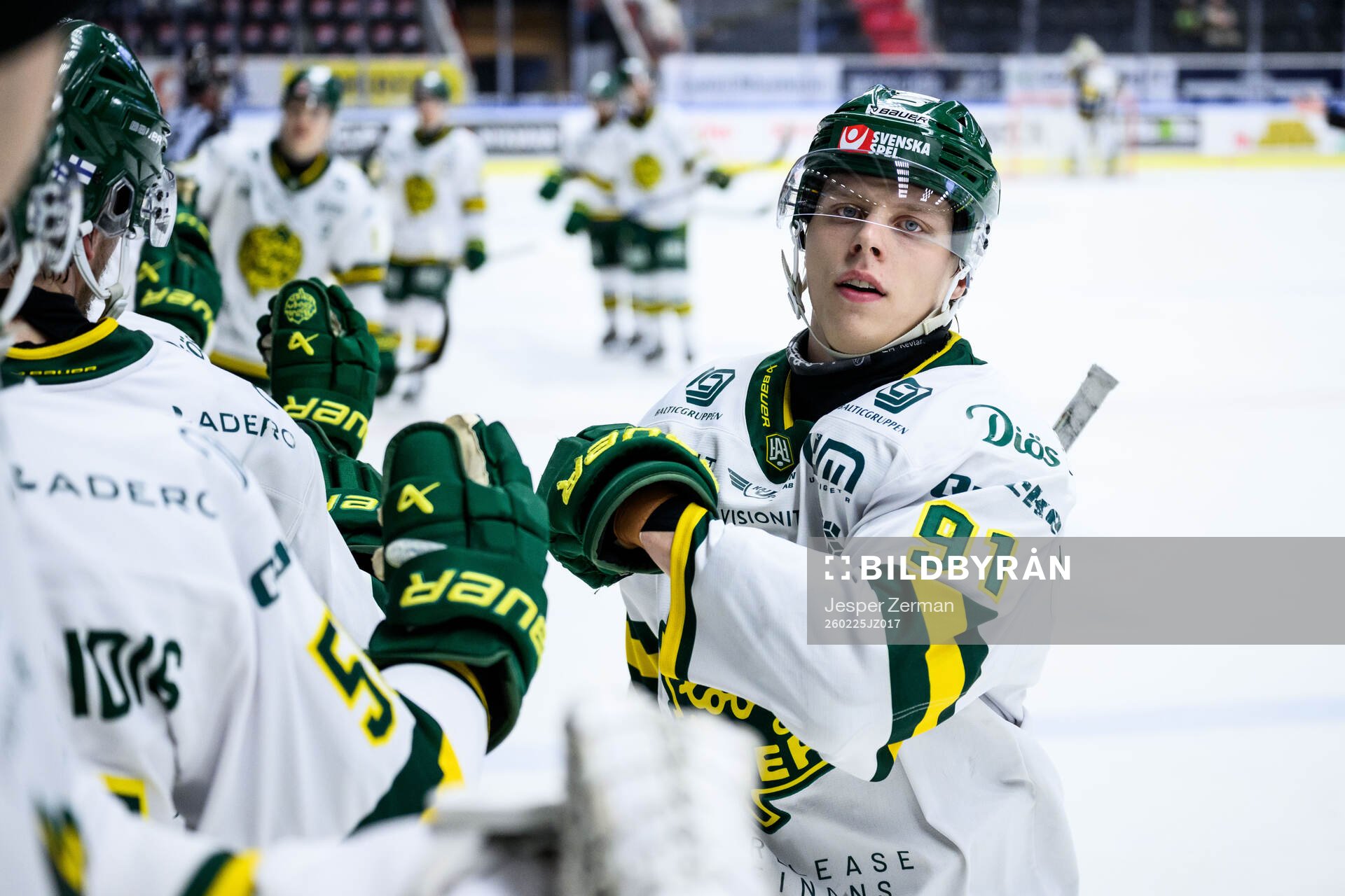 Björklövens Oscar Tellström jublar