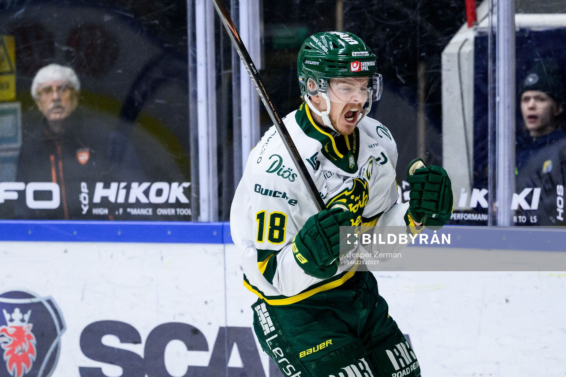 Björklövens Axel Ottosson jublar