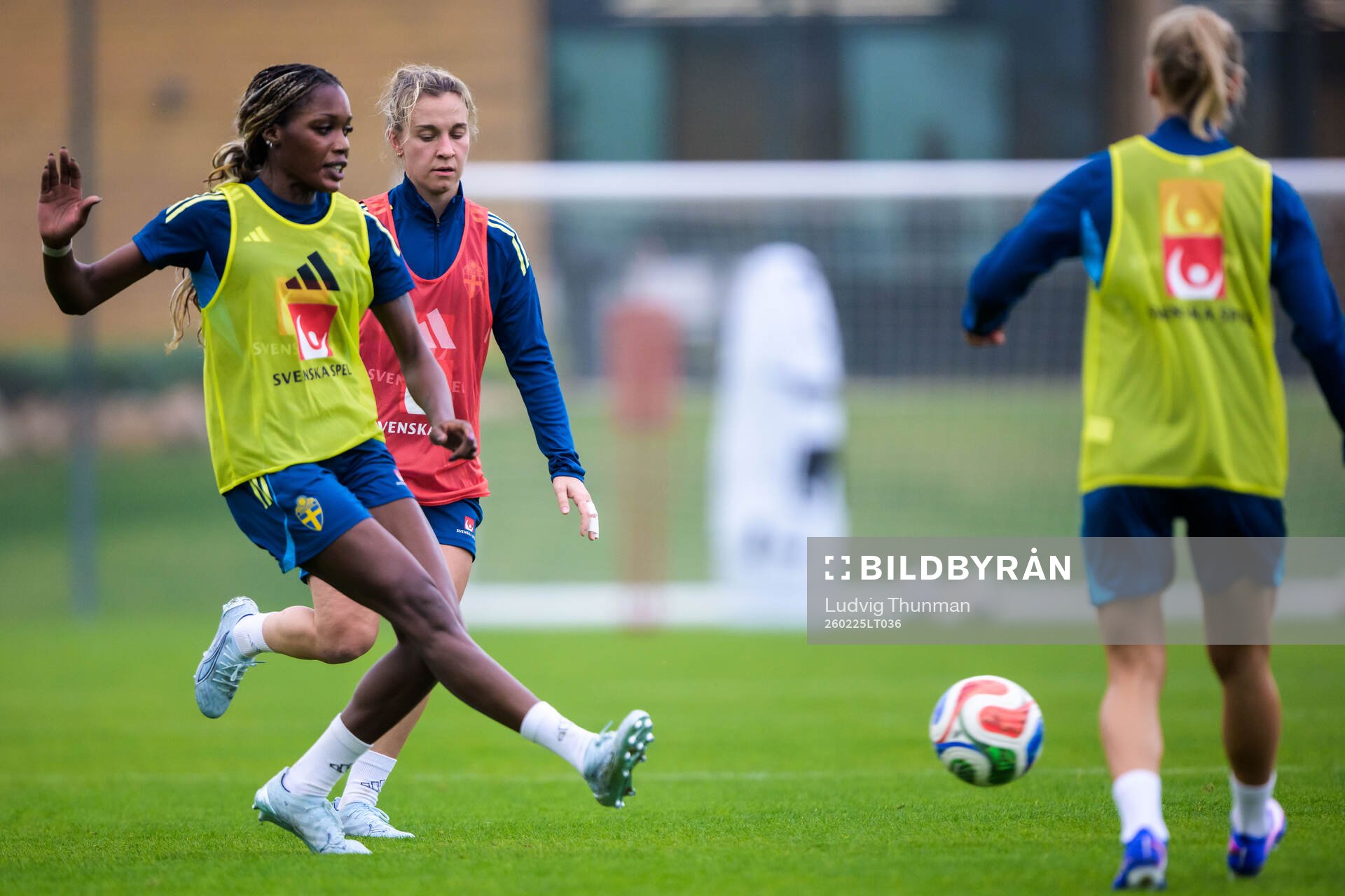 Evelyn Ijeh and Julia Zigiotti Olme of the Swedish women's