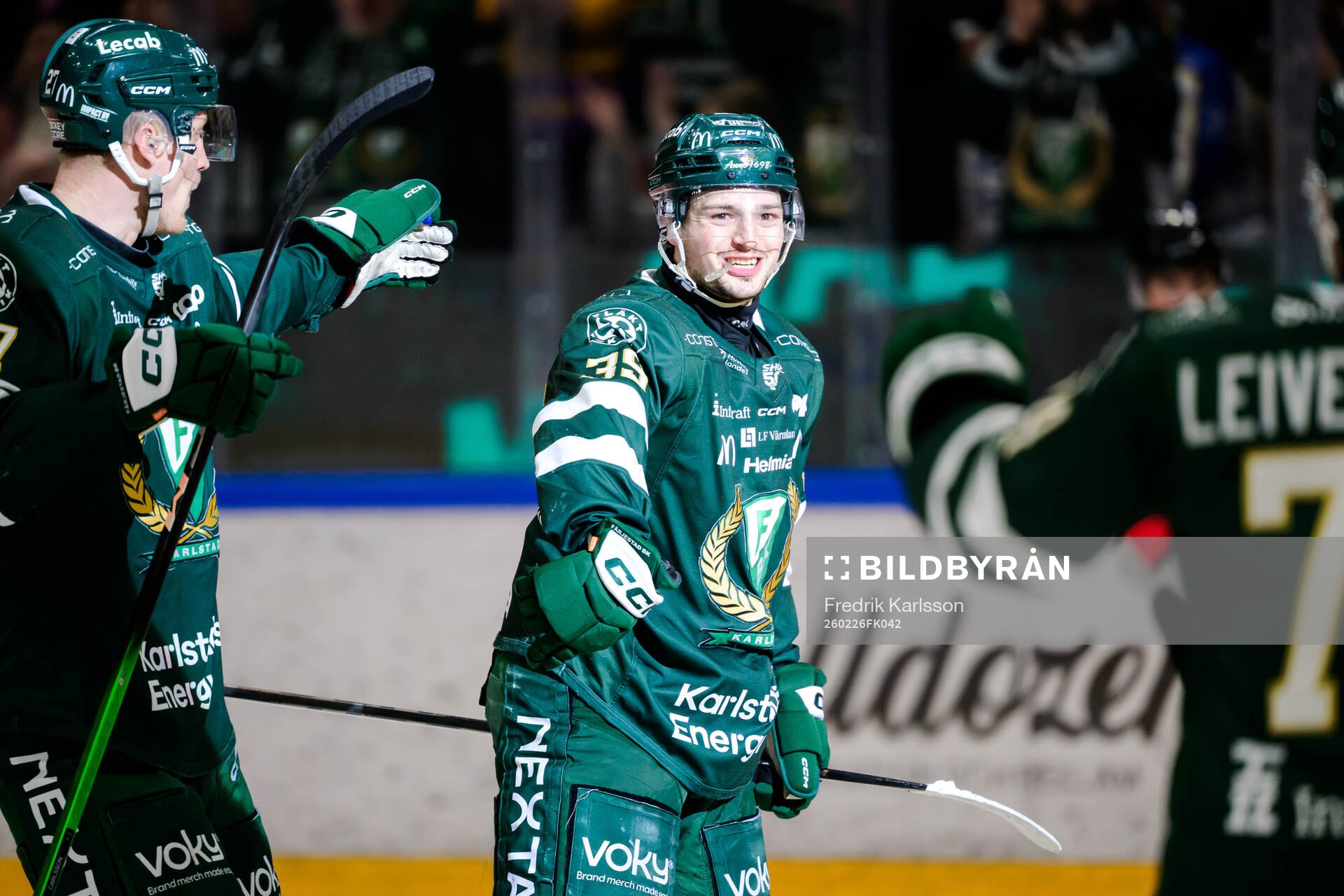 Färjestads Luke Philp jublar