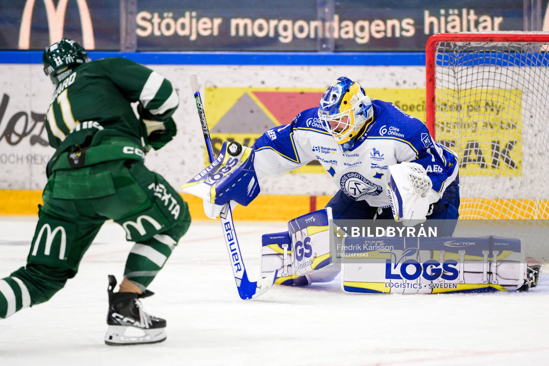 Färjestads Joakim Nygård och Leksands målvakt Marcus