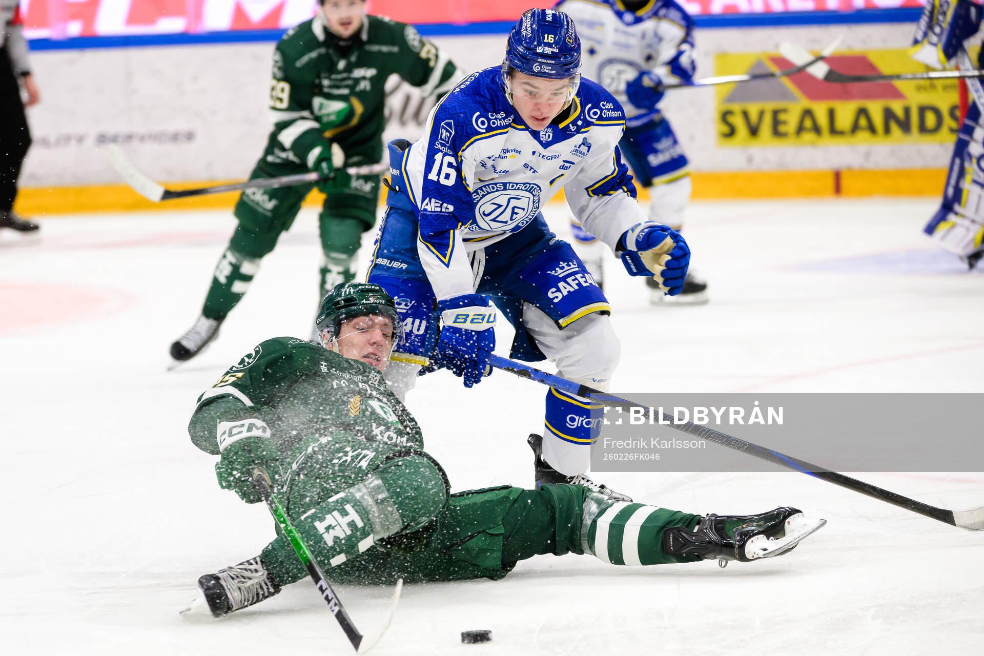 Färjestads Jack Berglund och Leksands Rocky Langvardt