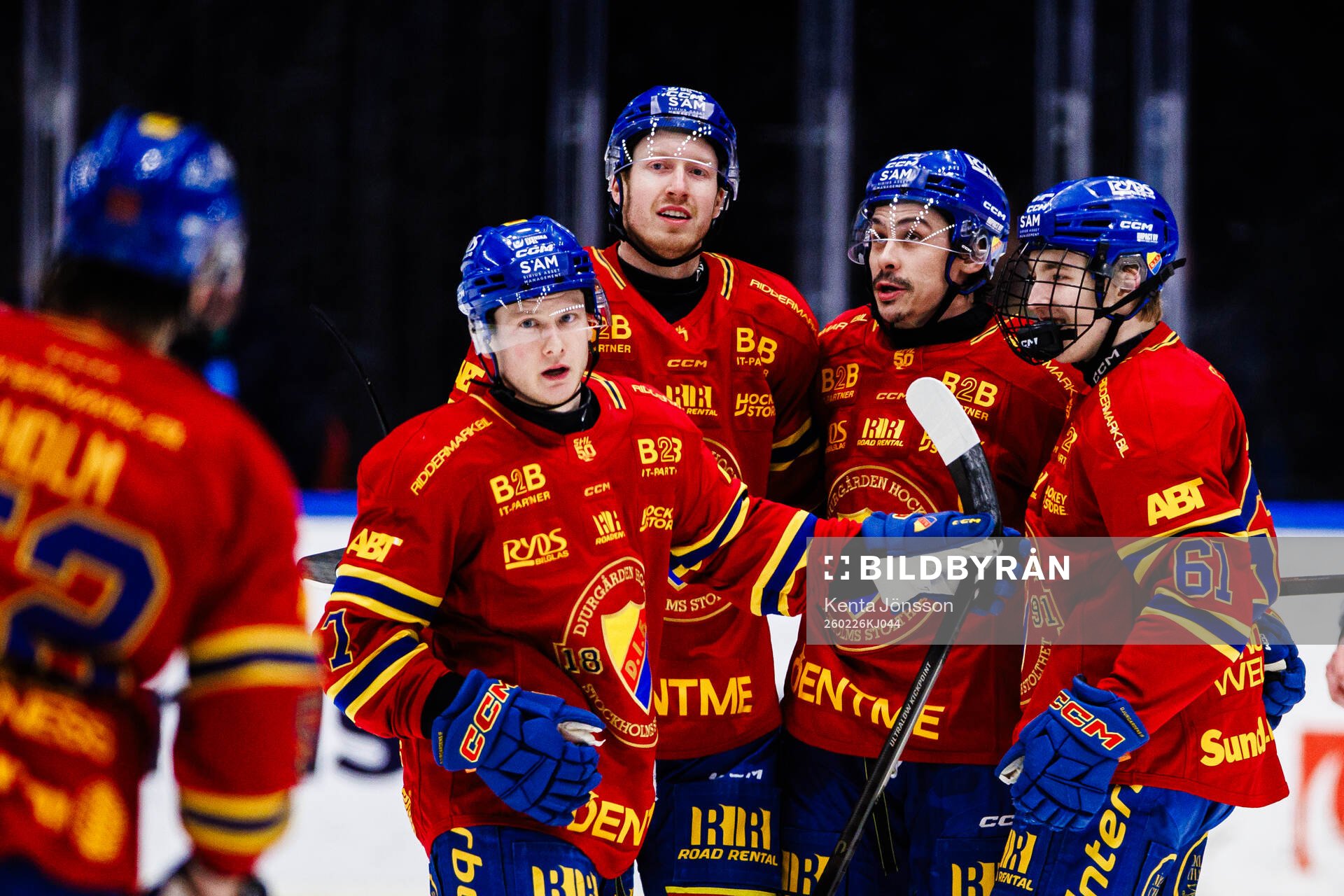 Djurgårdens Joseph Snively jublar med Colby Sissons,