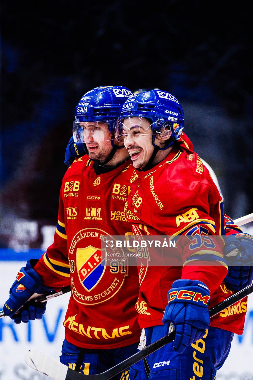 Djurgårdens Marcus Krüger och Charles Hudon jublar