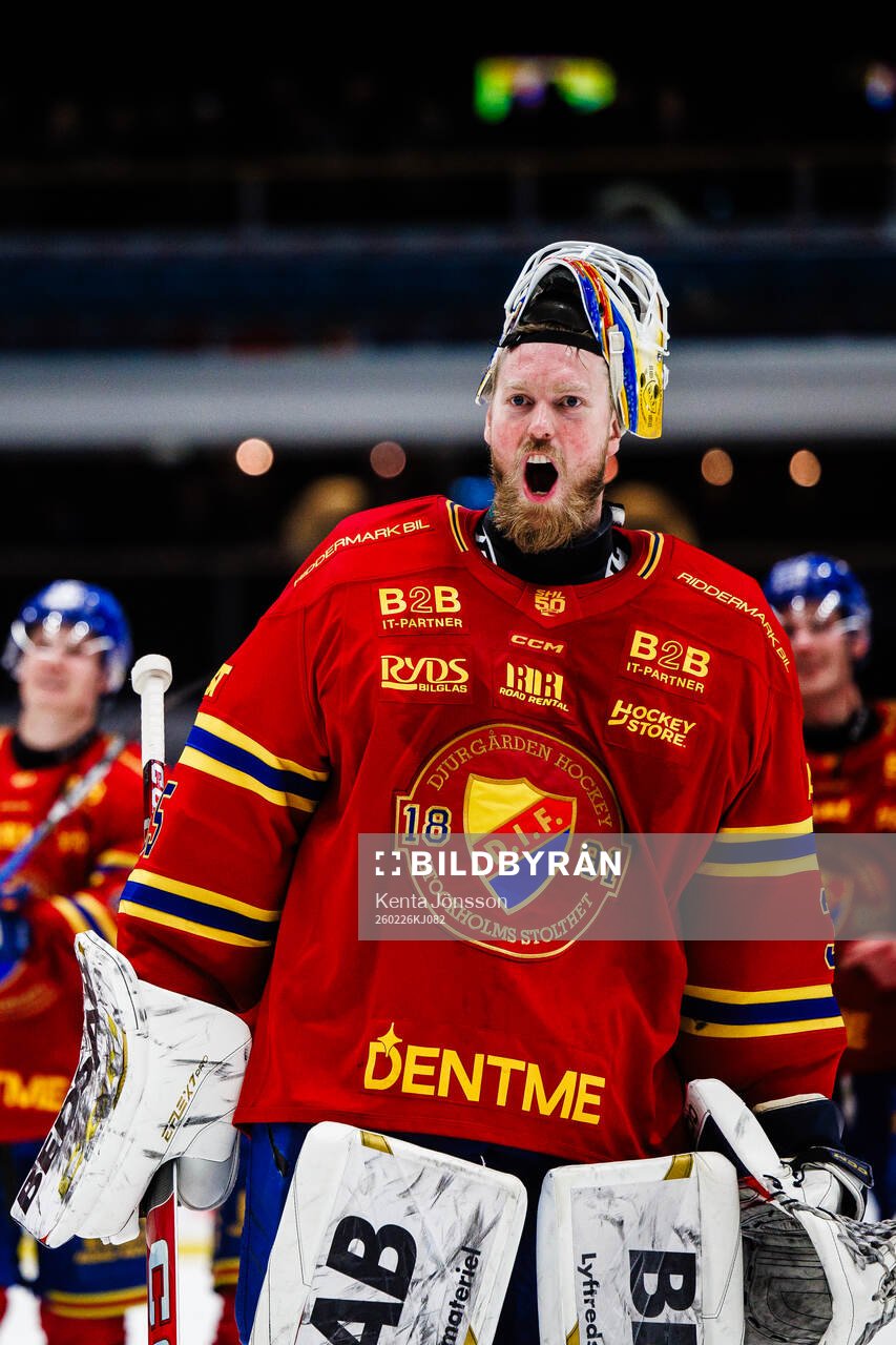 Djurgårdens målvakt Magnus Hellberg jublar