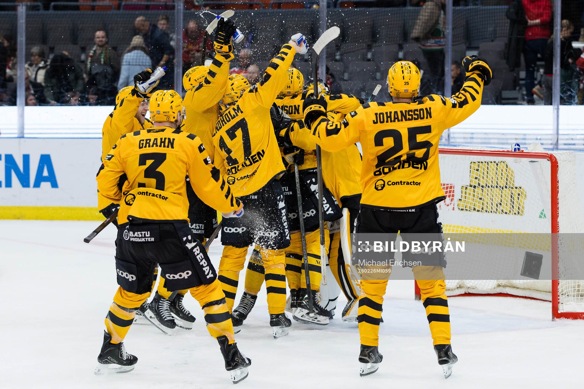 Skellefteås spelare jublar