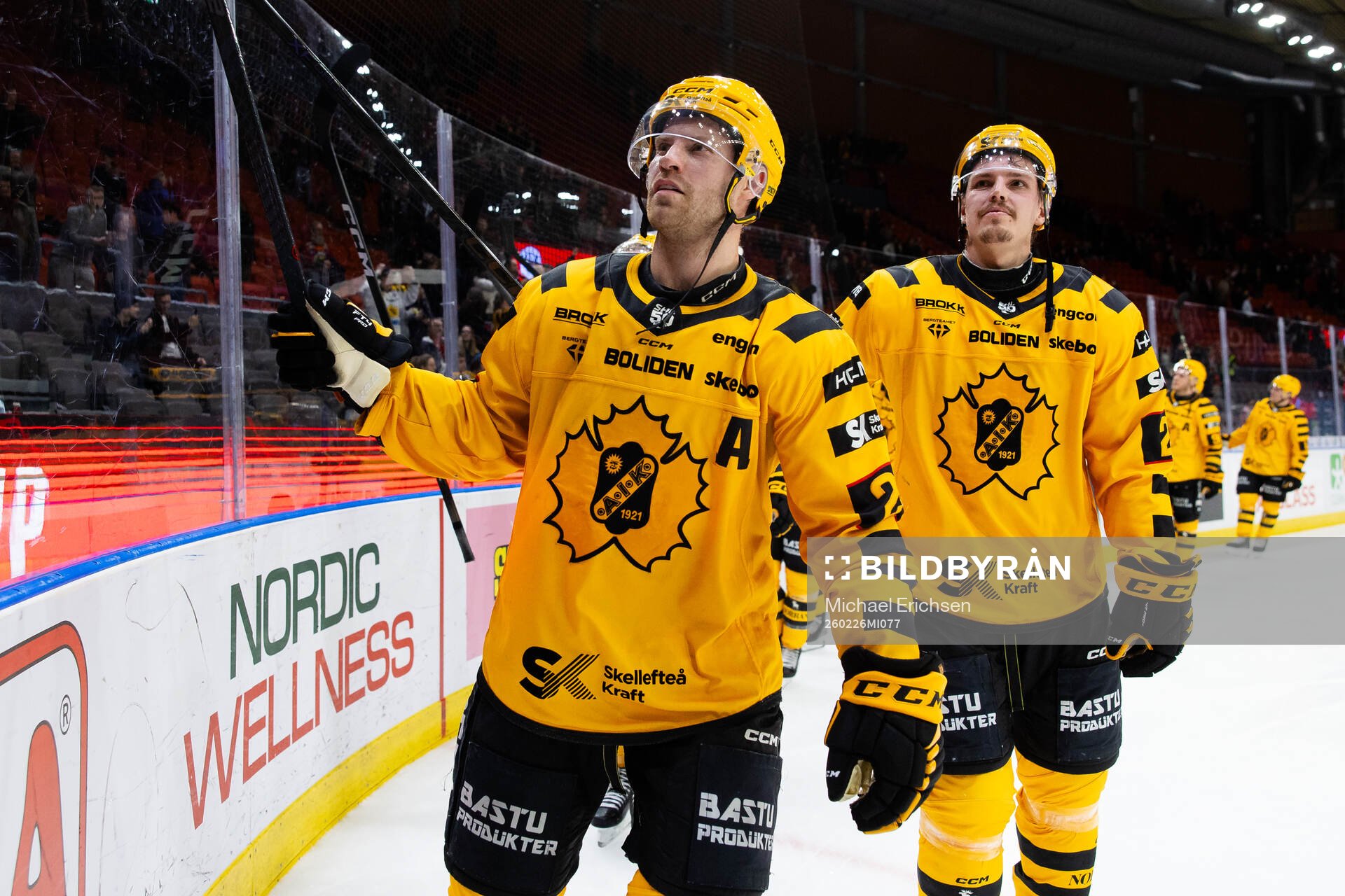 Skellefteås Oscar Lindberg och Jonathan Johnson  jublar