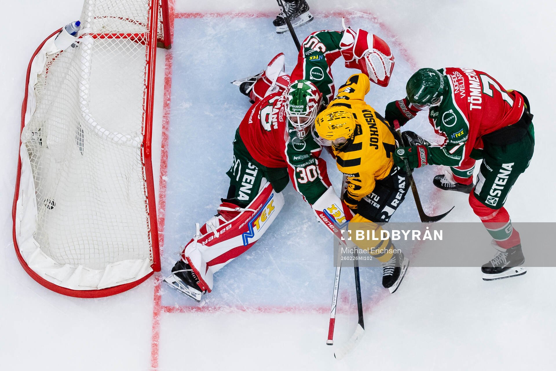 Skellefteås Andreas Johnson gör 0-1 på Frölundas