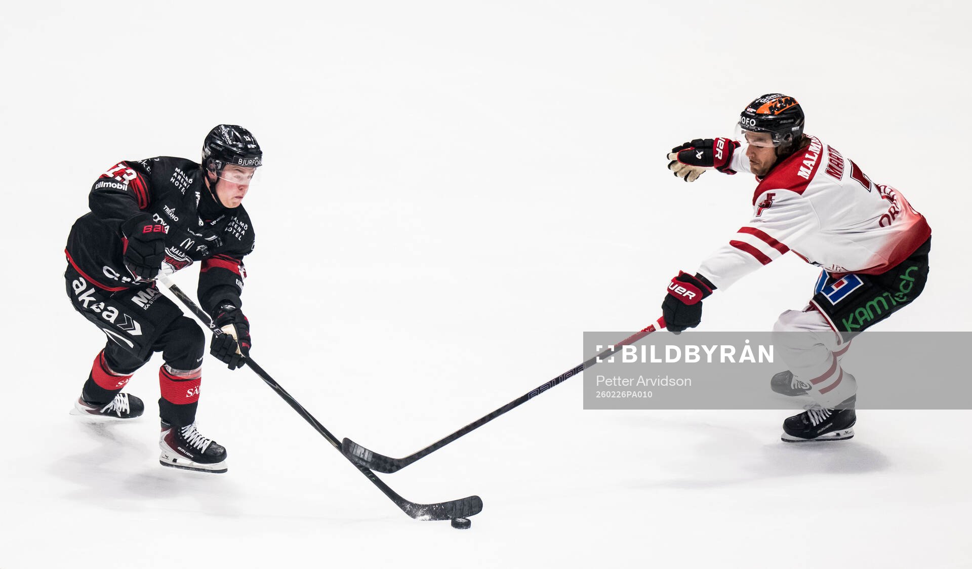 Malmö Redhawks Petter Vesterheim och Örebros Luke Martin