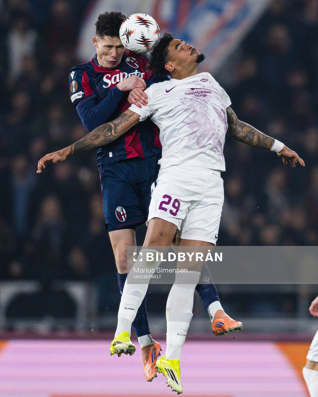 Martin Vitík of Bologna and Noah Holm of Brann