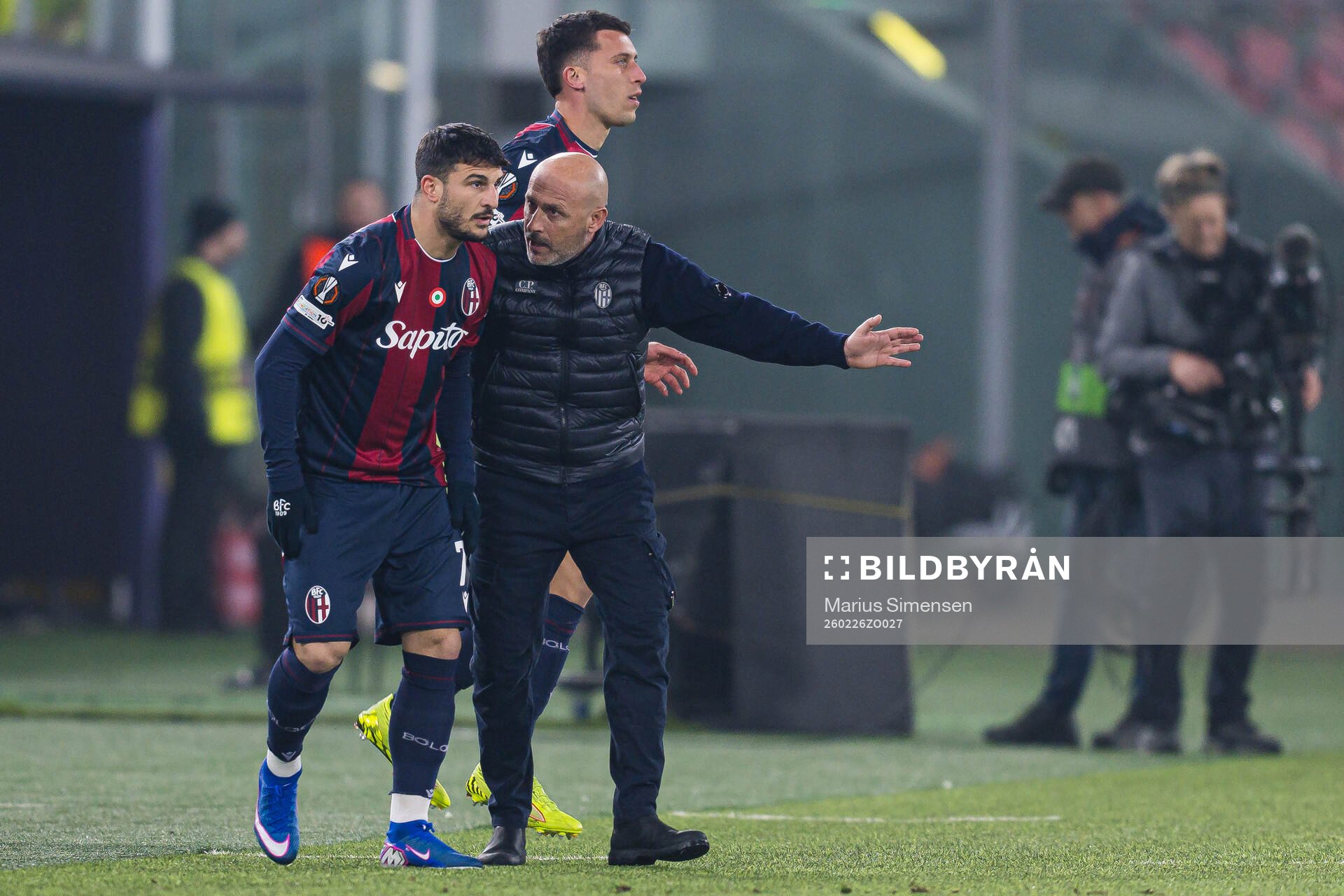 Riccardo Orsolini and head coach Vincenzo Italiano of