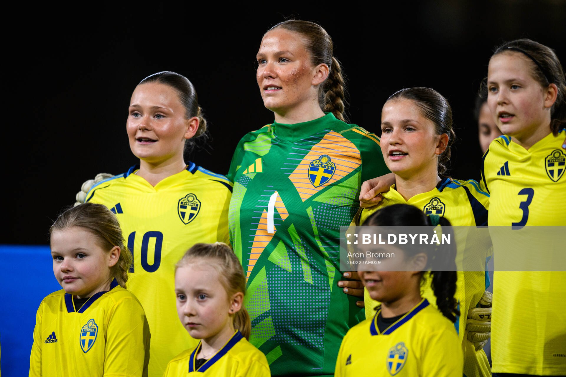 Sveriges målvakt Hanna Karlsson vid lineup