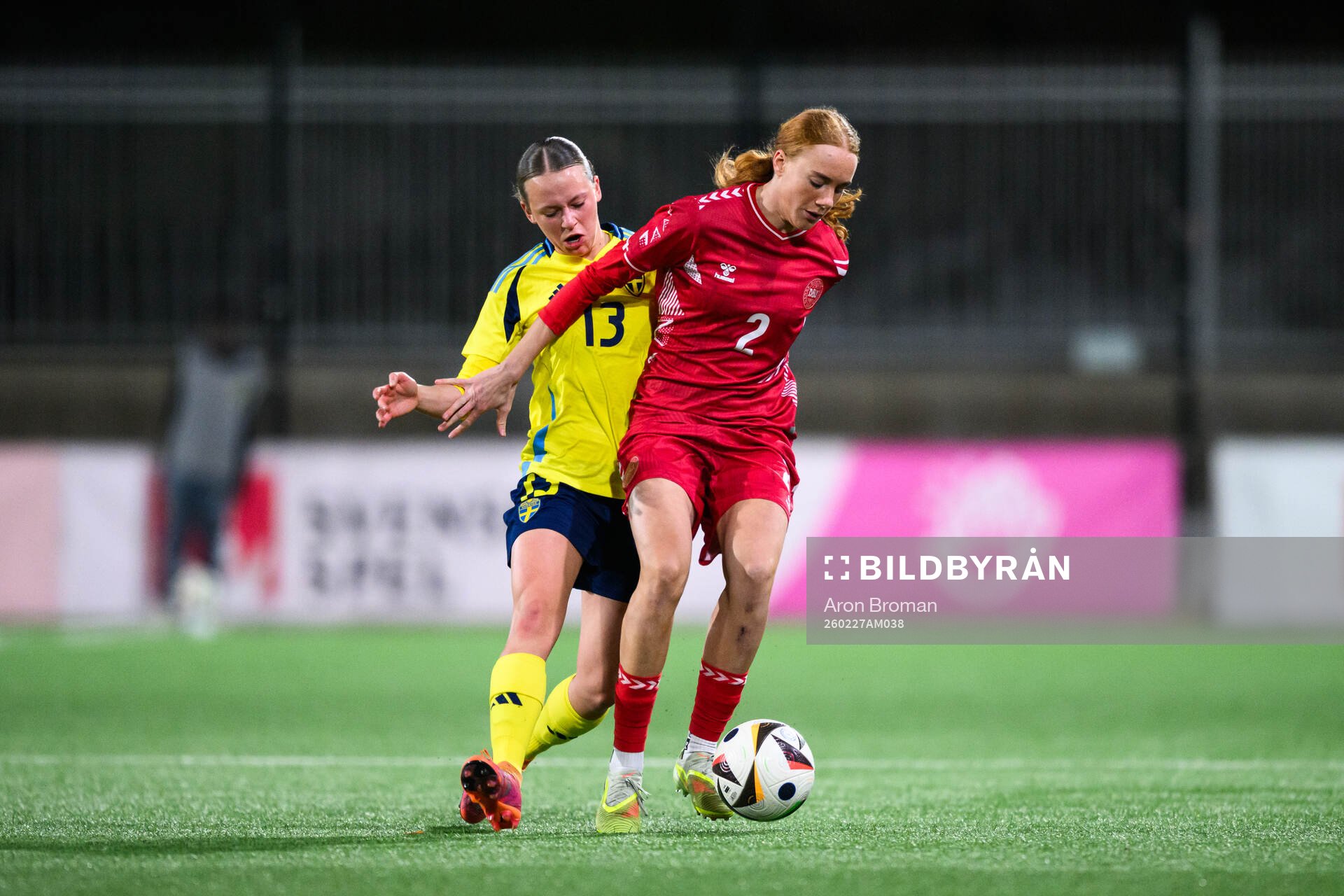 Sveriges Lovisa Breland och Danmarks Andrea Jeppesen
