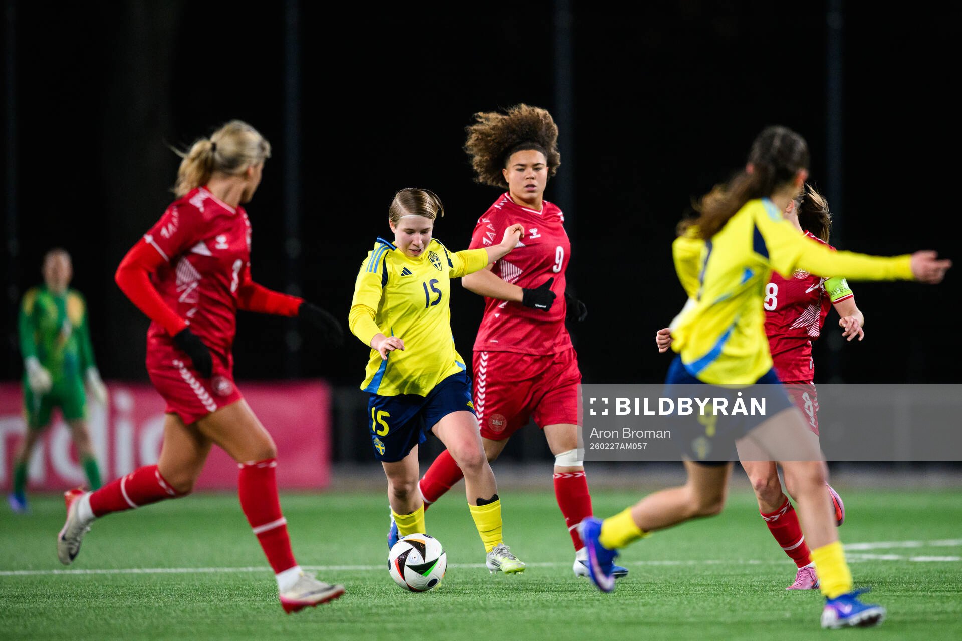 Sveriges Emilia Jägestedt Widstrand och Danmarks Thea