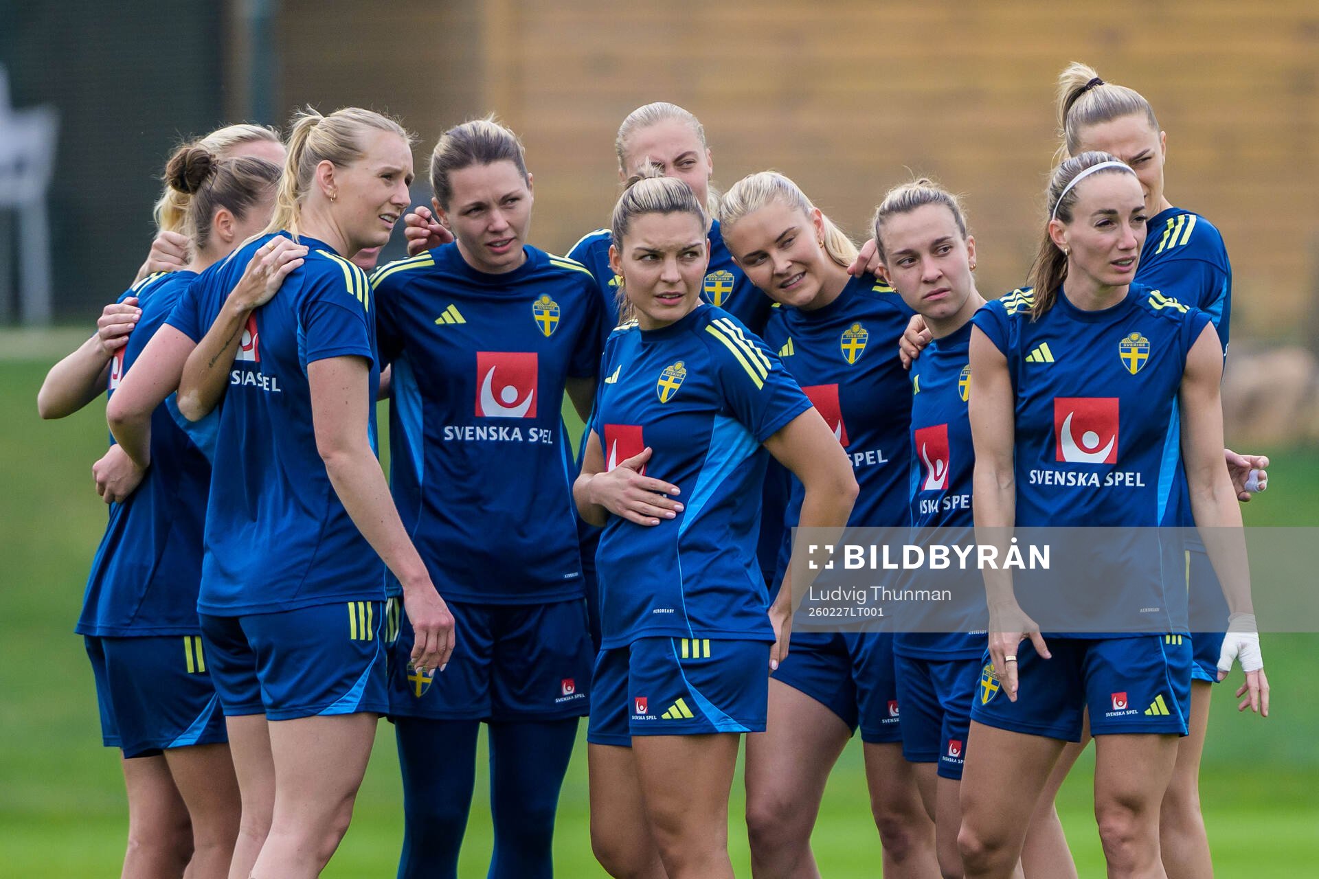 Stina Blackstenius, Goalkeeper Jennifer Falk, Julia