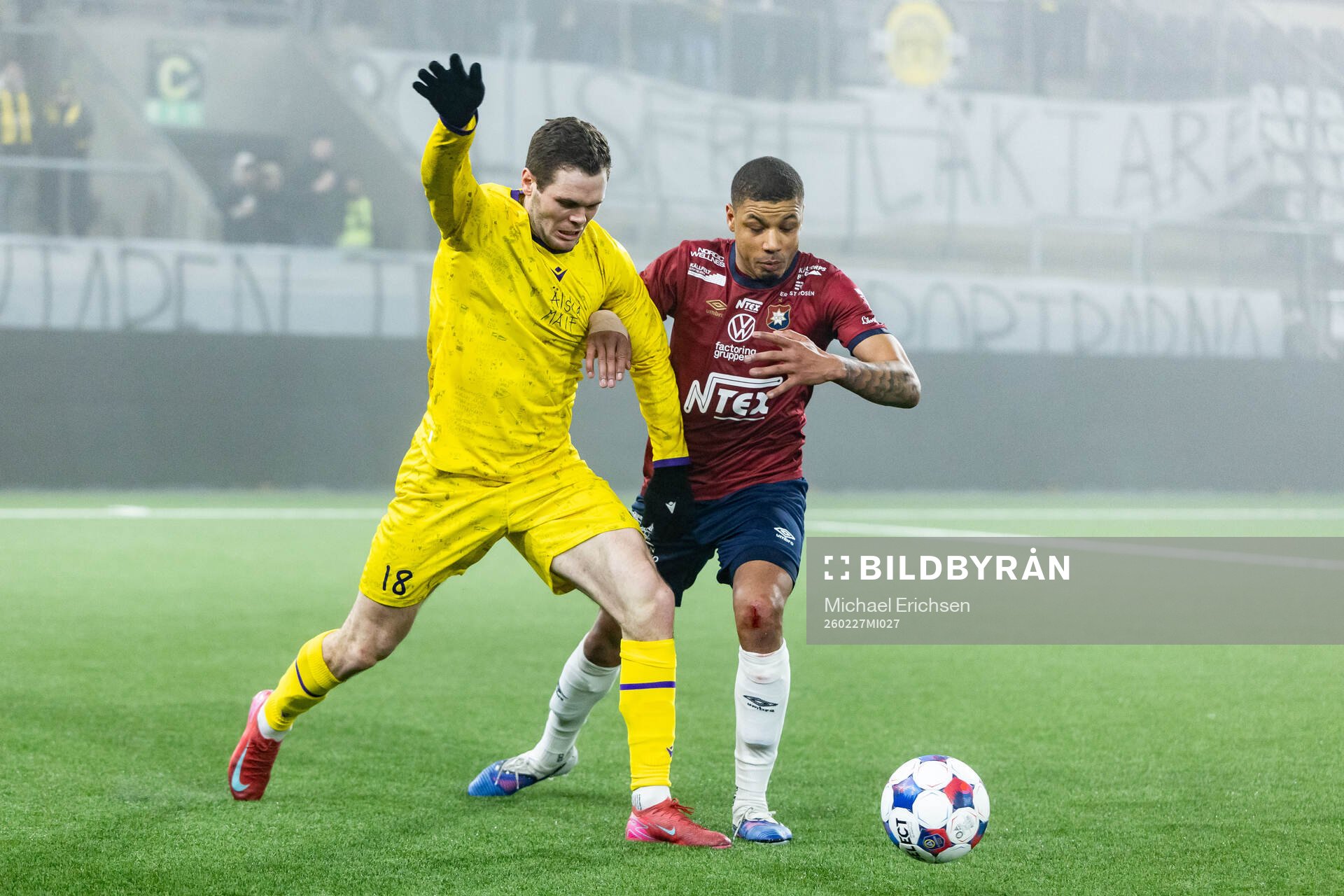 Mjällbys Jacob Bergström och Örgrytes Mikael Dyrestam