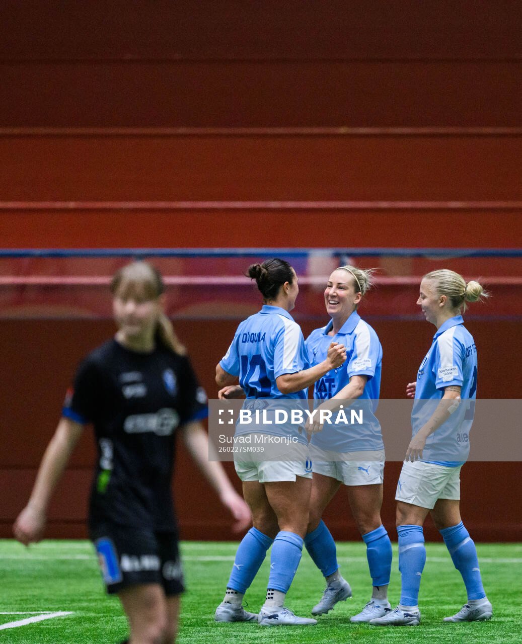 Malmö FFs Isabella D'Aquila jublar med lagkamrater