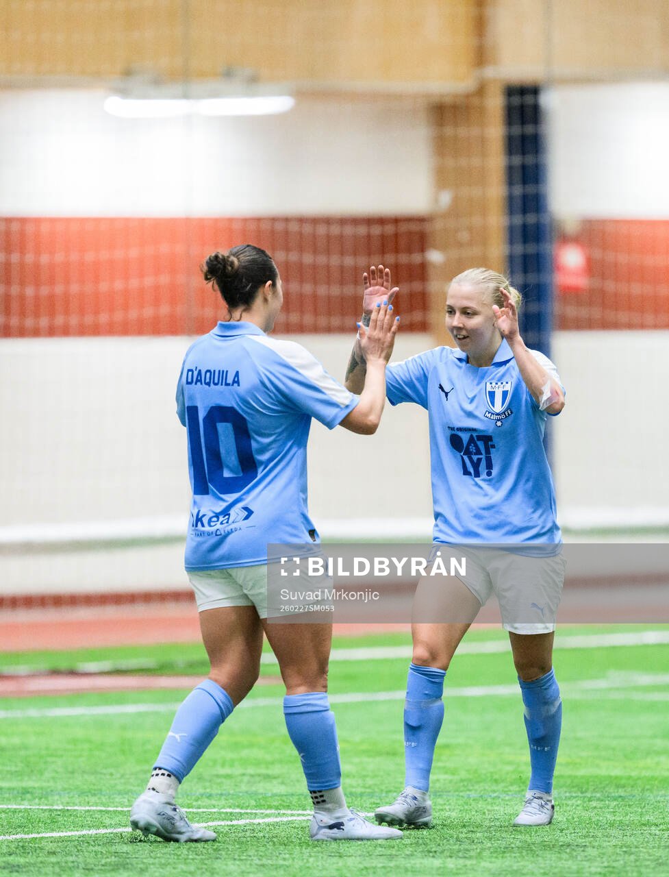 Malmö FFs Isabella D'Aquila och Nathalie Hoff Persson