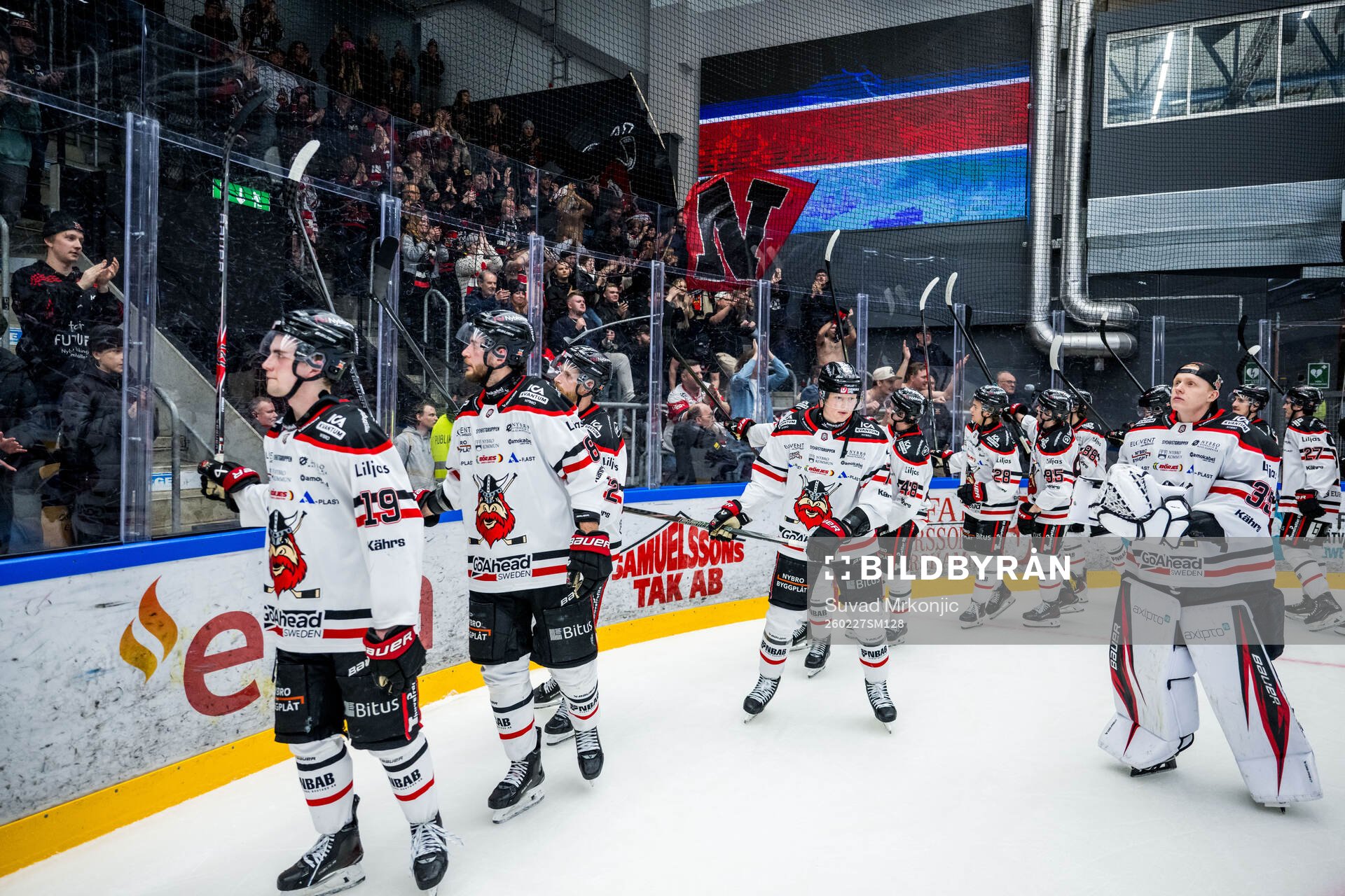 Nybros spelare jublar