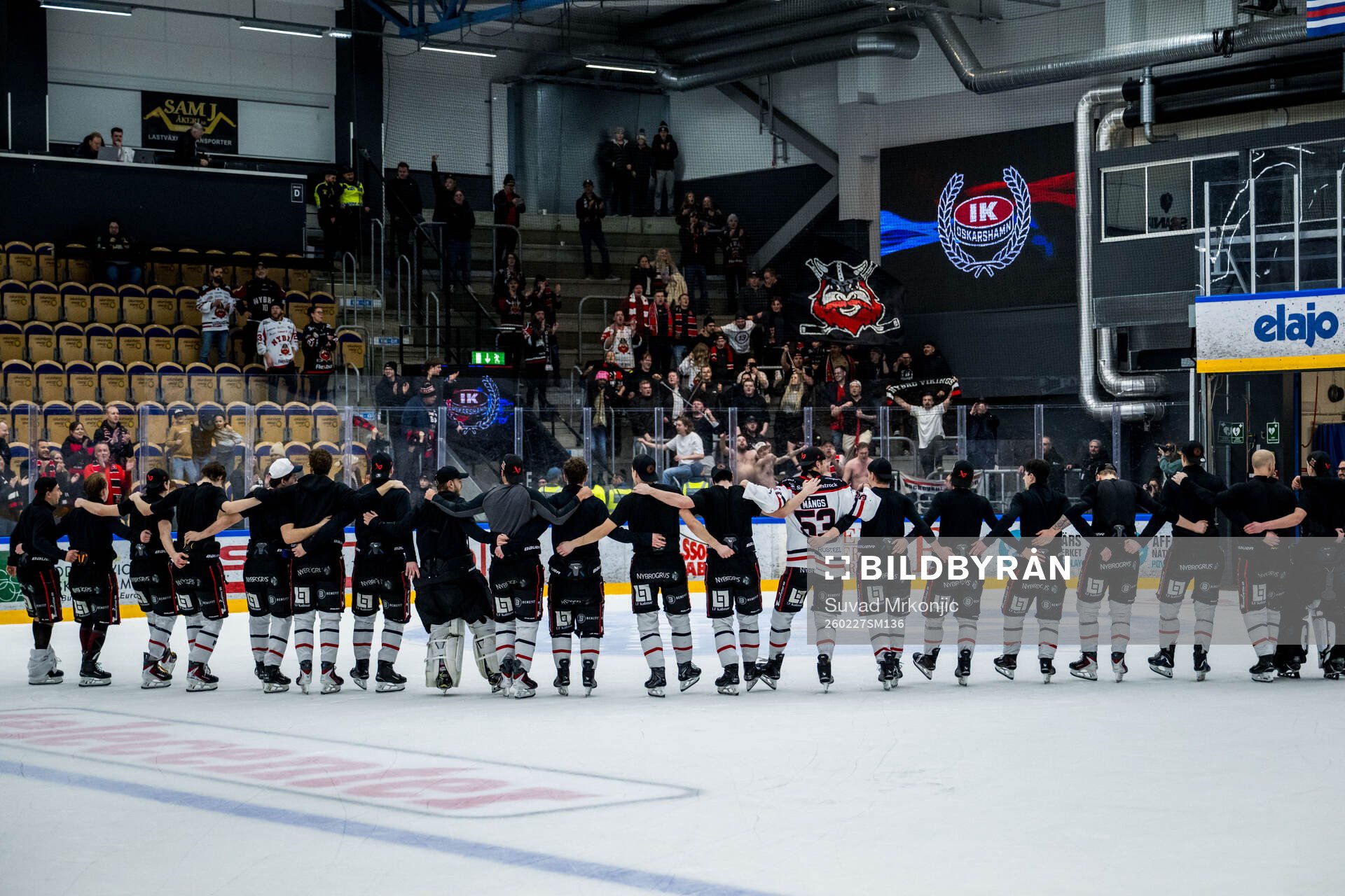 Nybros spelare jublar
