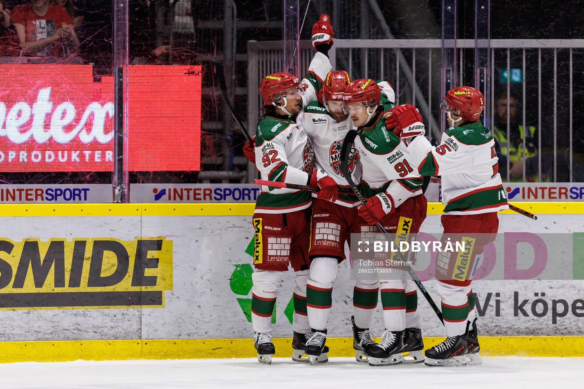 Modos Jacob Bjerselius jublar