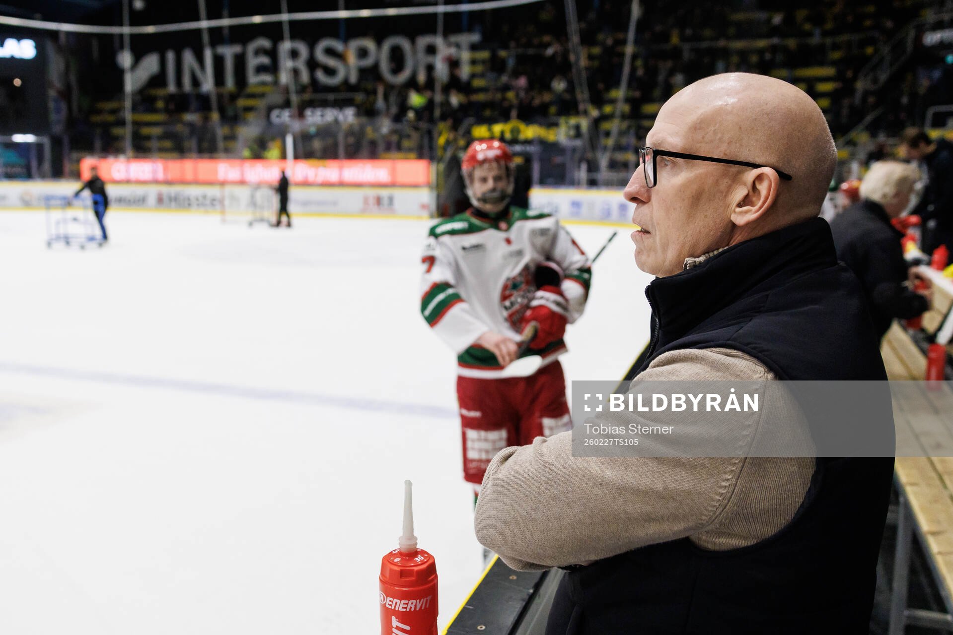 Modos huvudtränare Fredrik Andersson