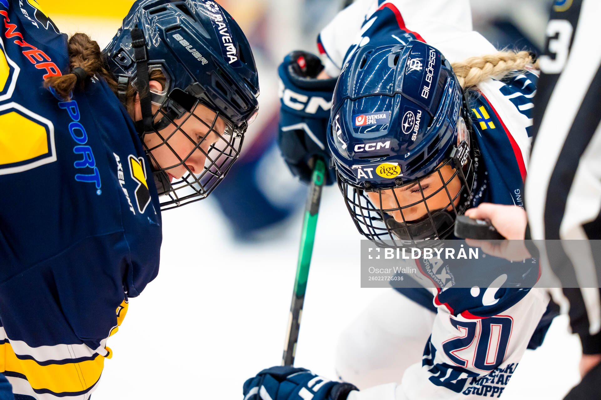 HV71s Evelyne Blais-Savoie och Linköpings Lova Blom