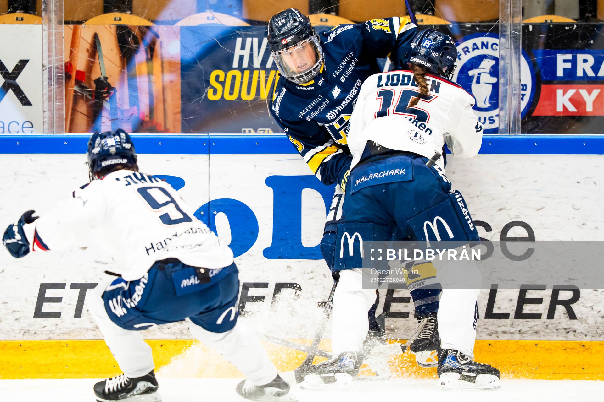 HV71s Julia Nearis och Linköpings Thea Liodden