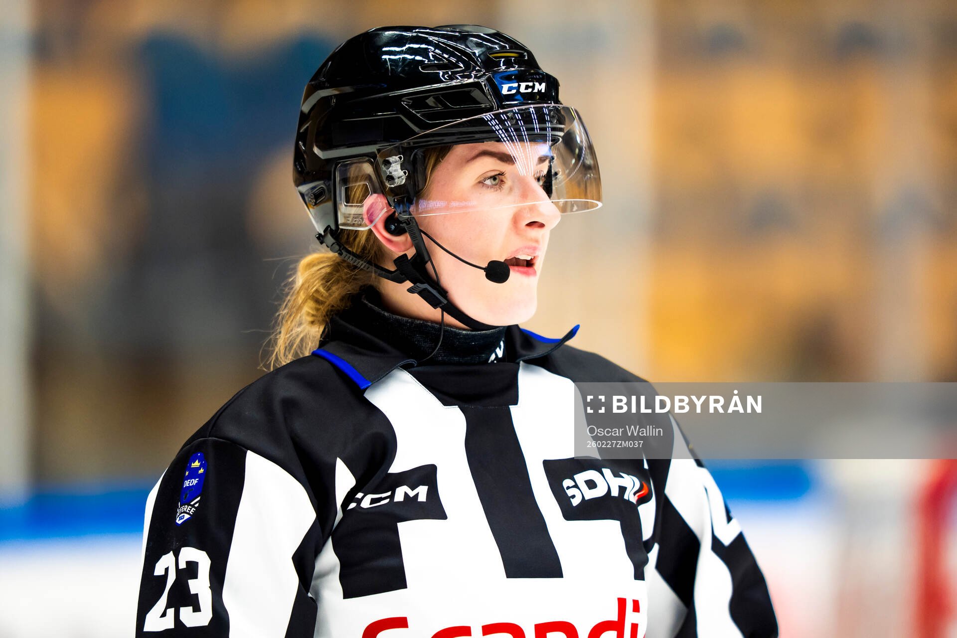 Linjedomare Julia Johansson