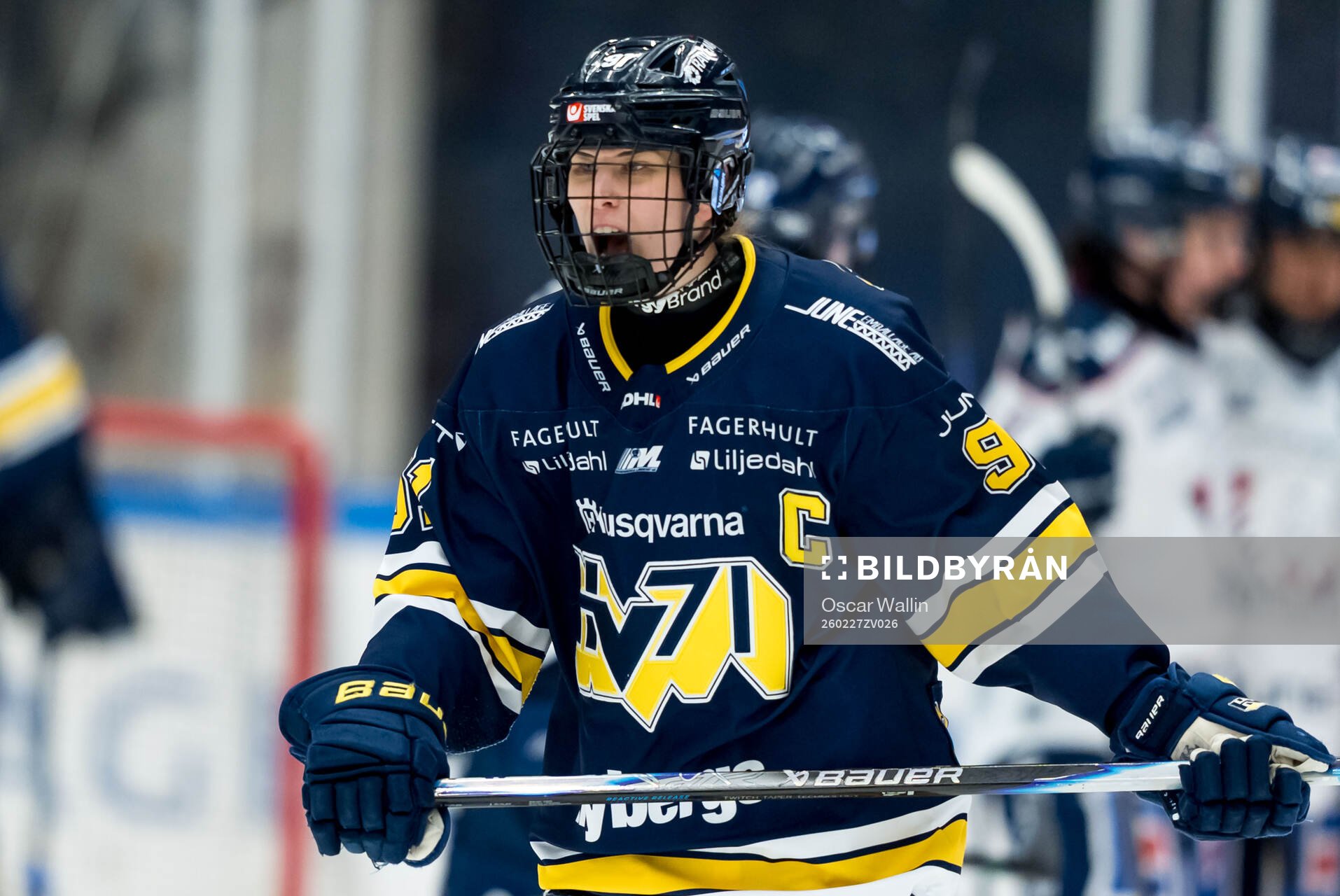 HV71s Emmi Rakkolainen reagerar