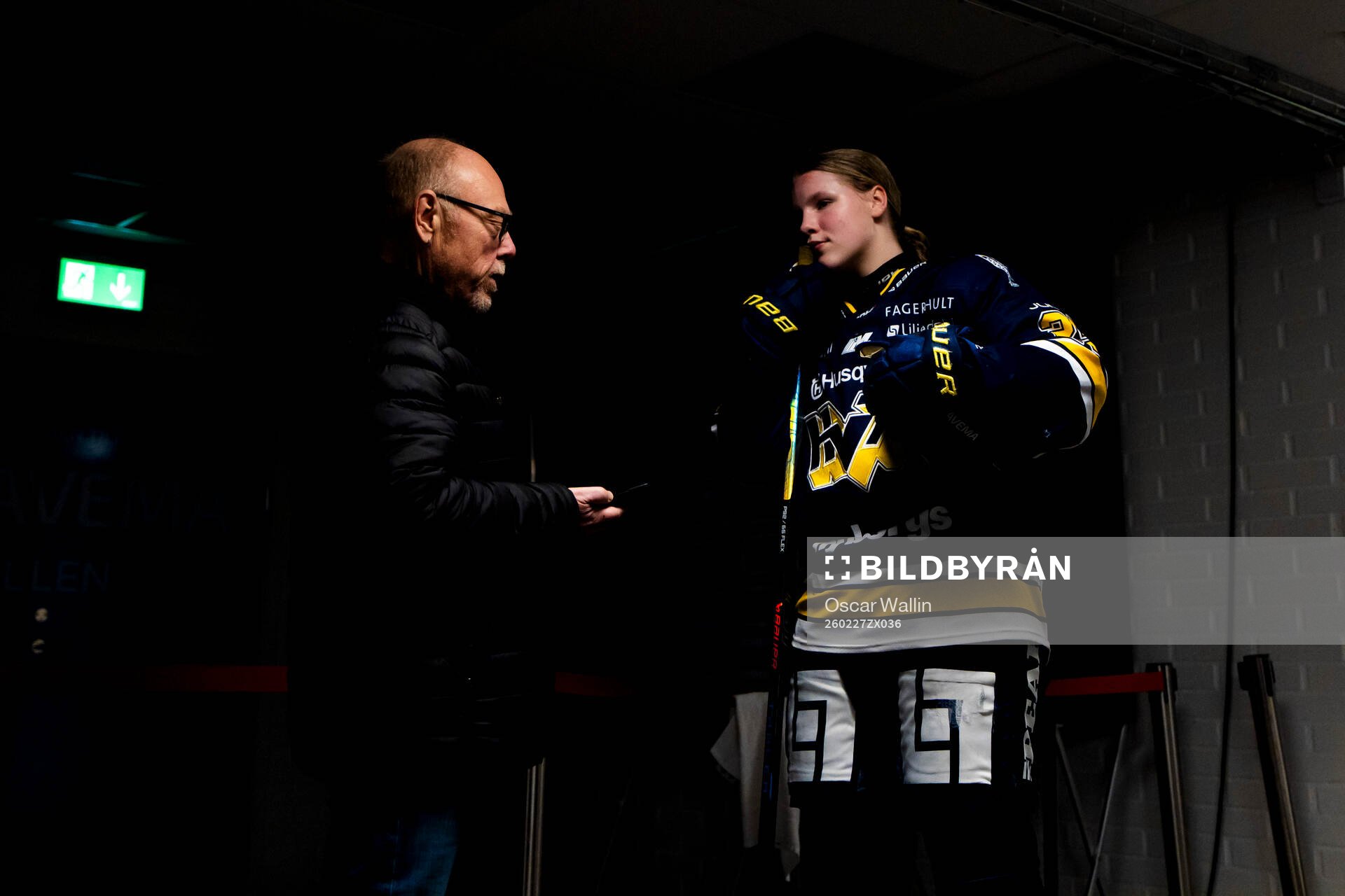 HV71s Alva Johansson blir intervjuad